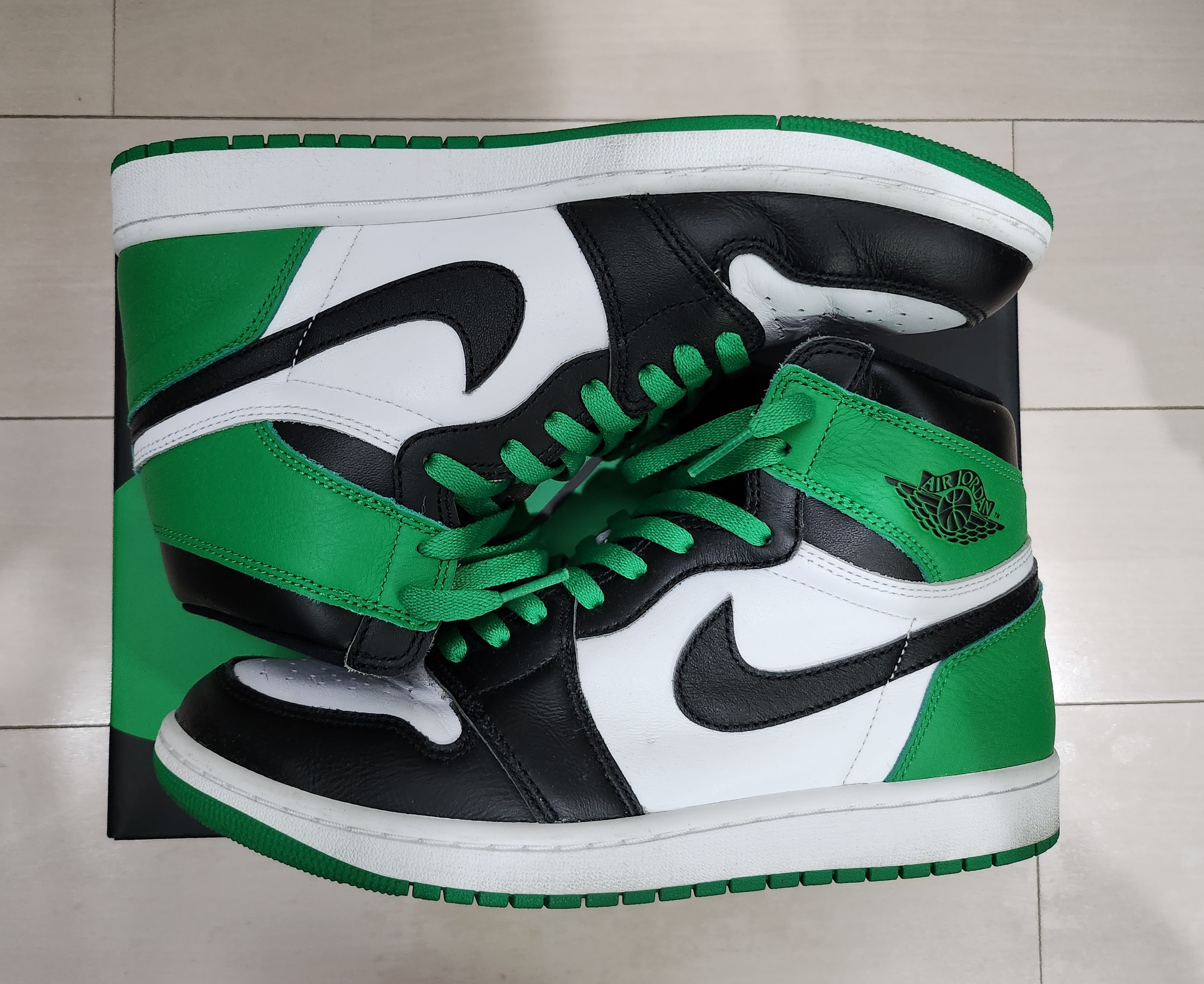 Nike Air Jordan 1 Retro High OG "Celtics/Black and Lucky Green" (2023)