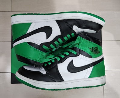 Nike Air Jordan 1 Retro High OG "Celtics/Black and Lucky Green" (2023)