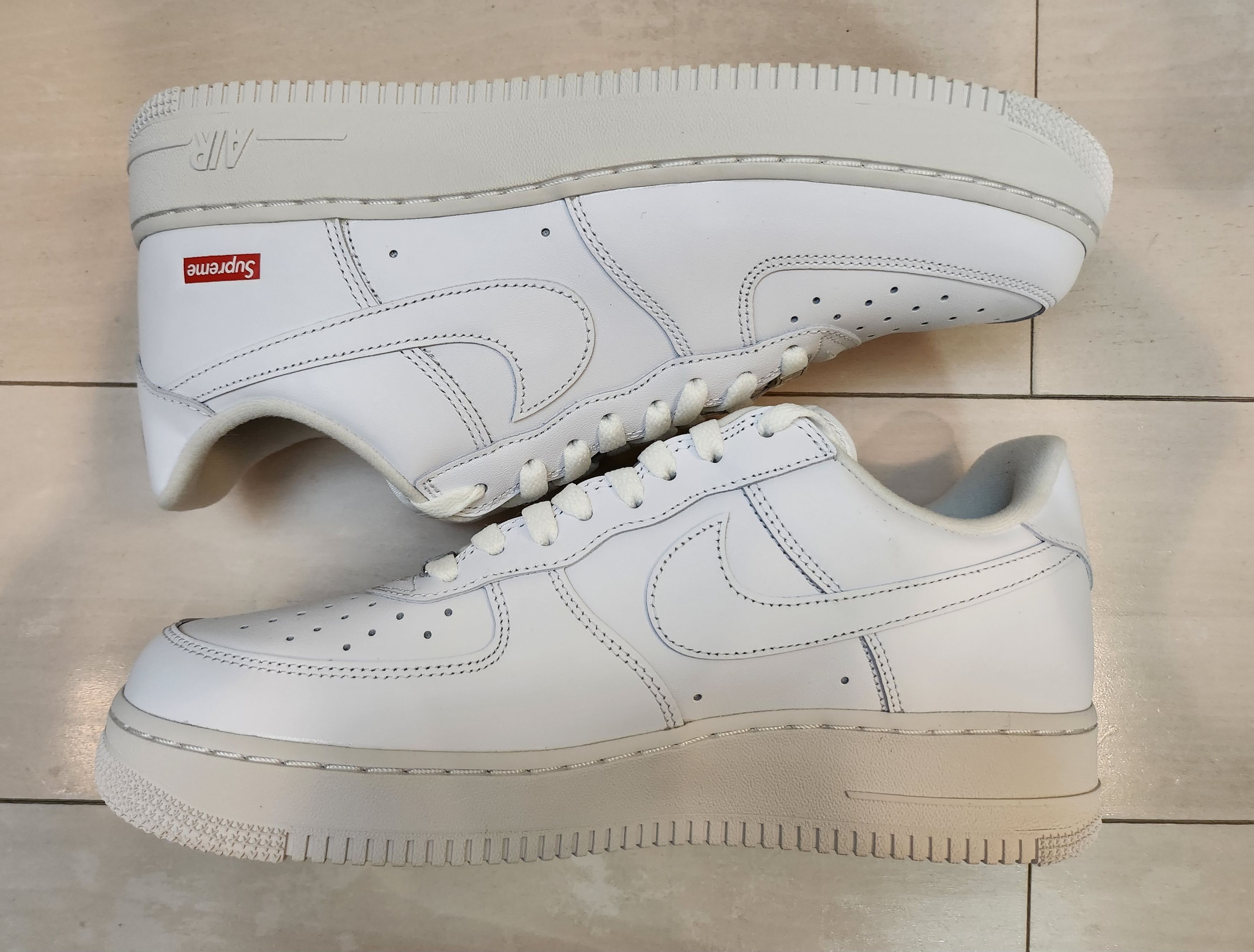 Supreme × Nike Air Force 1 Low "White"