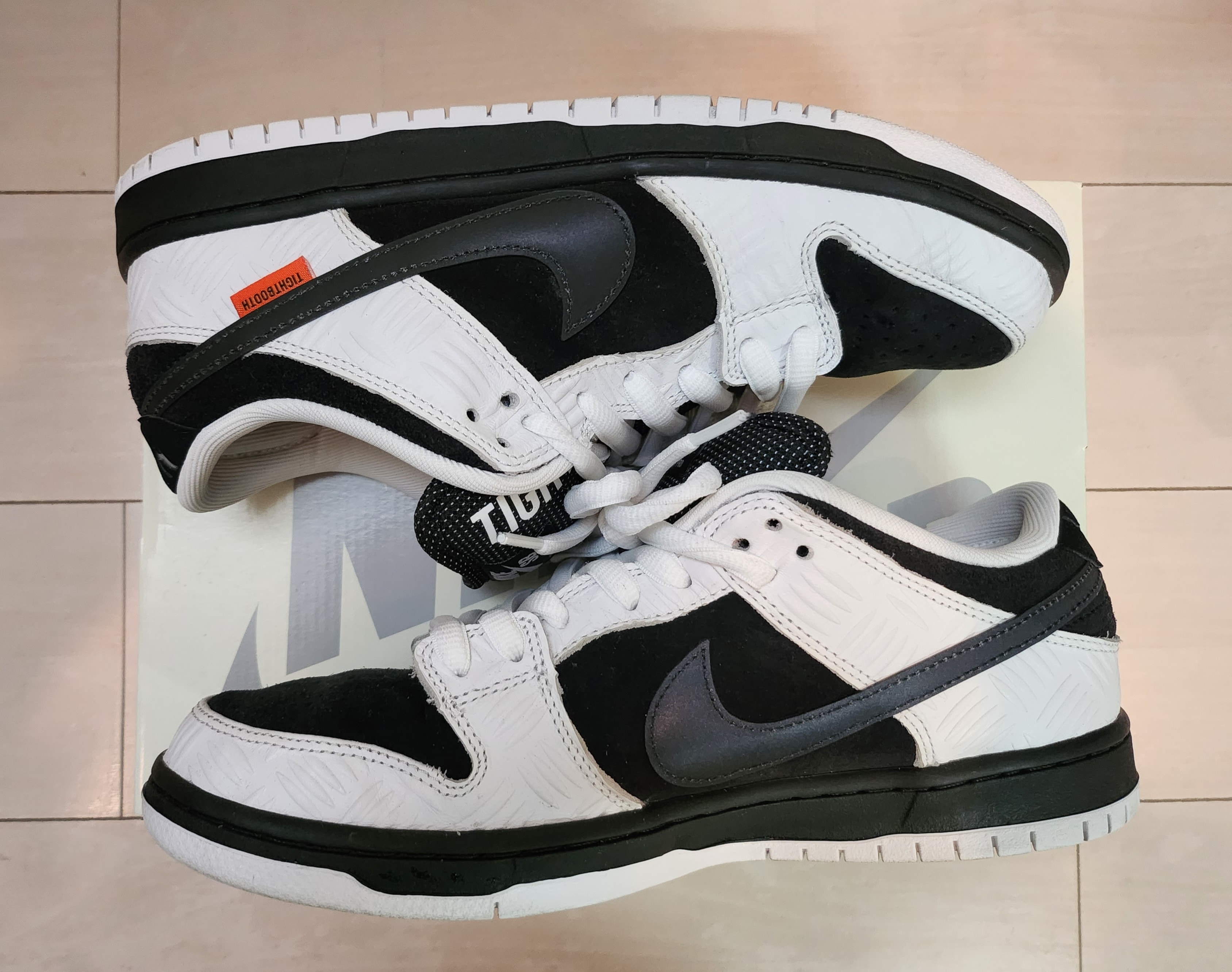 TIGHTBOOTH × Nike SB Dunk Low Pro QS "Black and White"