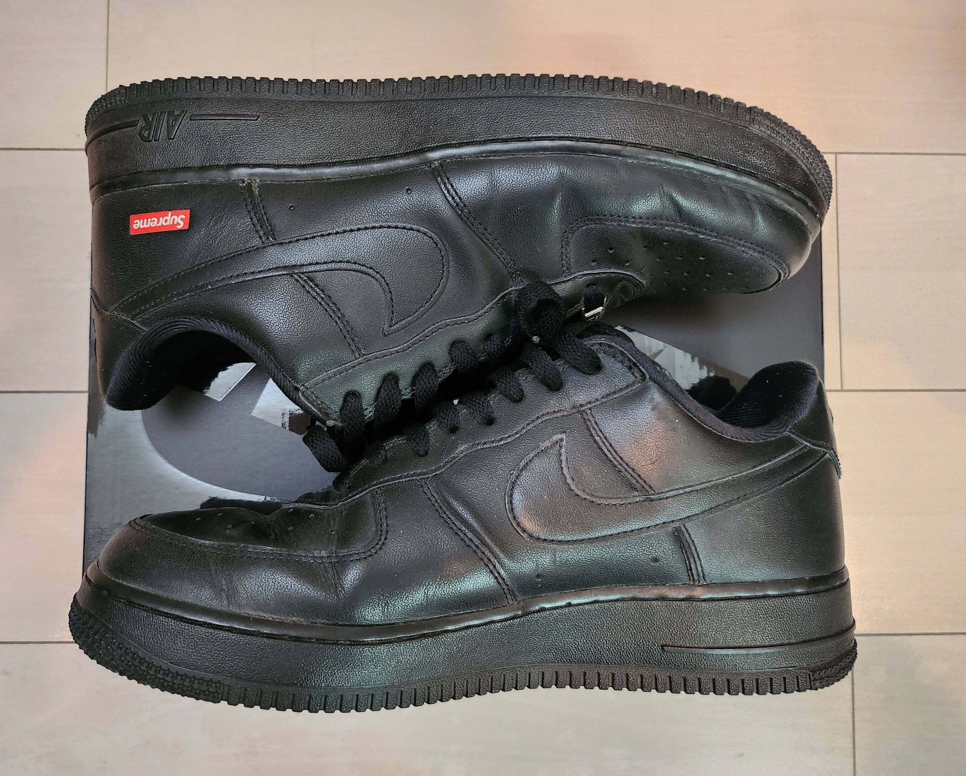 Supreme × Nike Air Force 1 Low "Black"