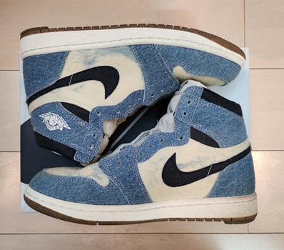 Nike Air Jordan 1 Retro High OG "Denim"