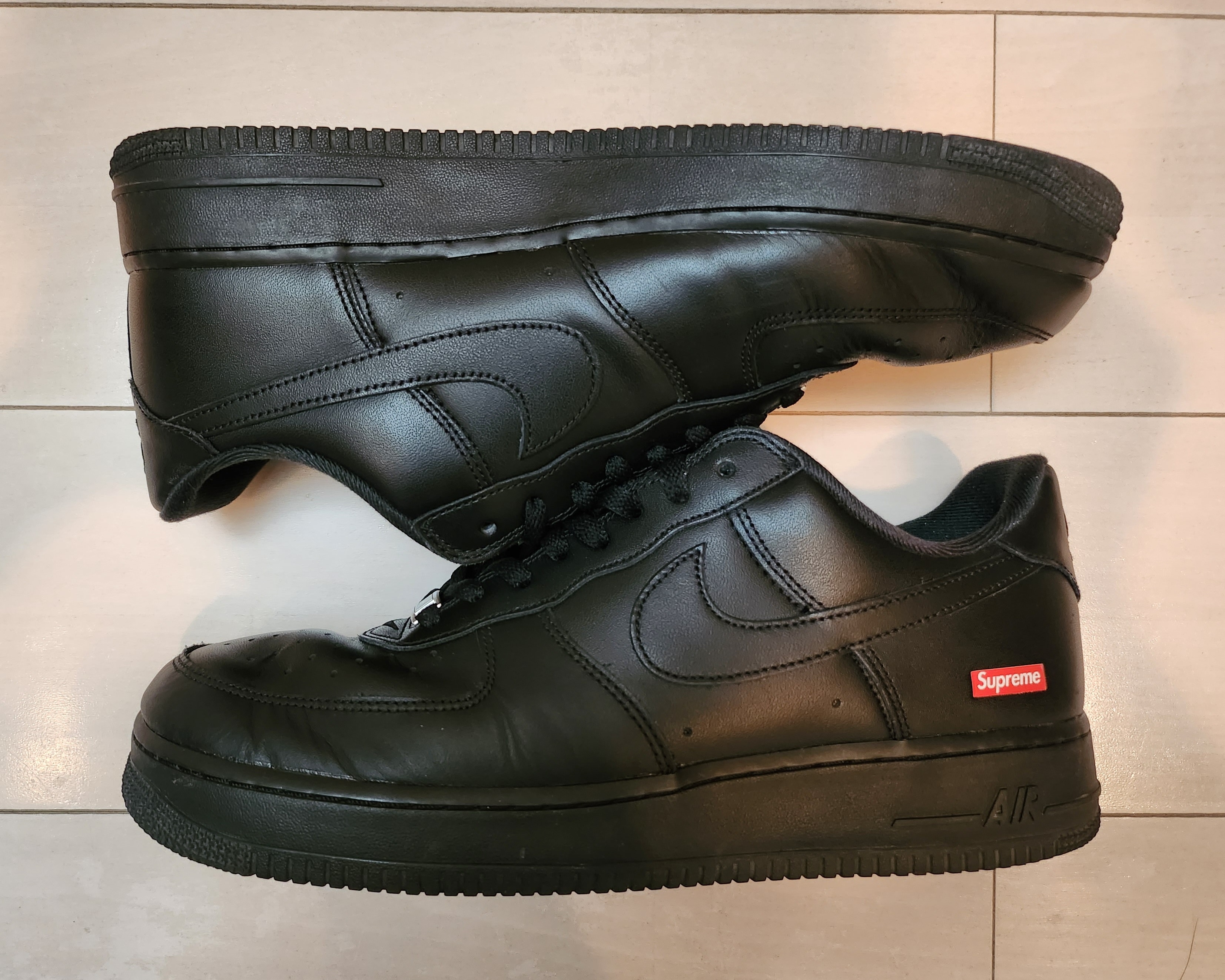Supreme × Nike Air Force 1 Low "Black"