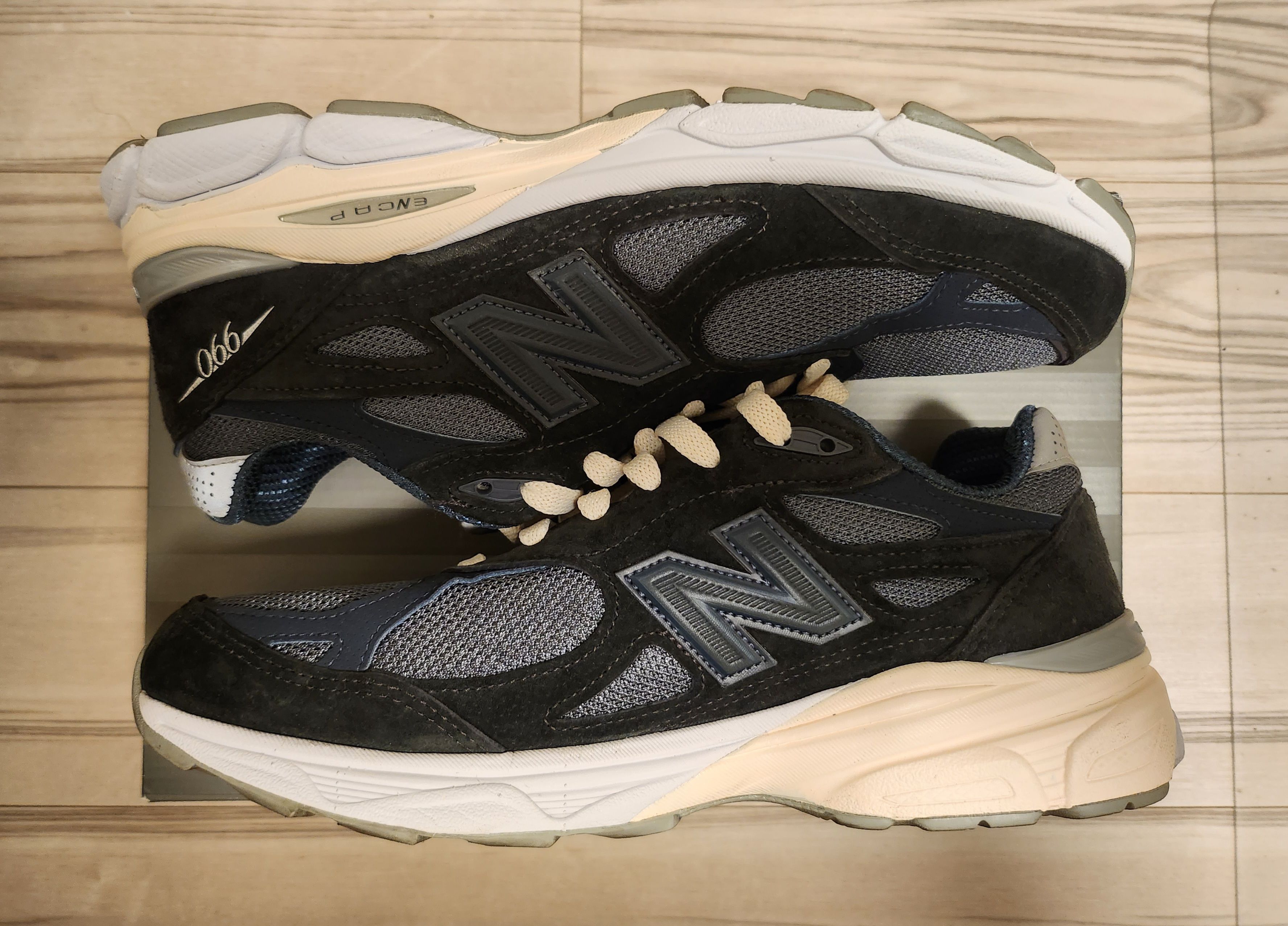 KITH Ronnie Fieg × New Balance 990V3 "Genesis/Navy"