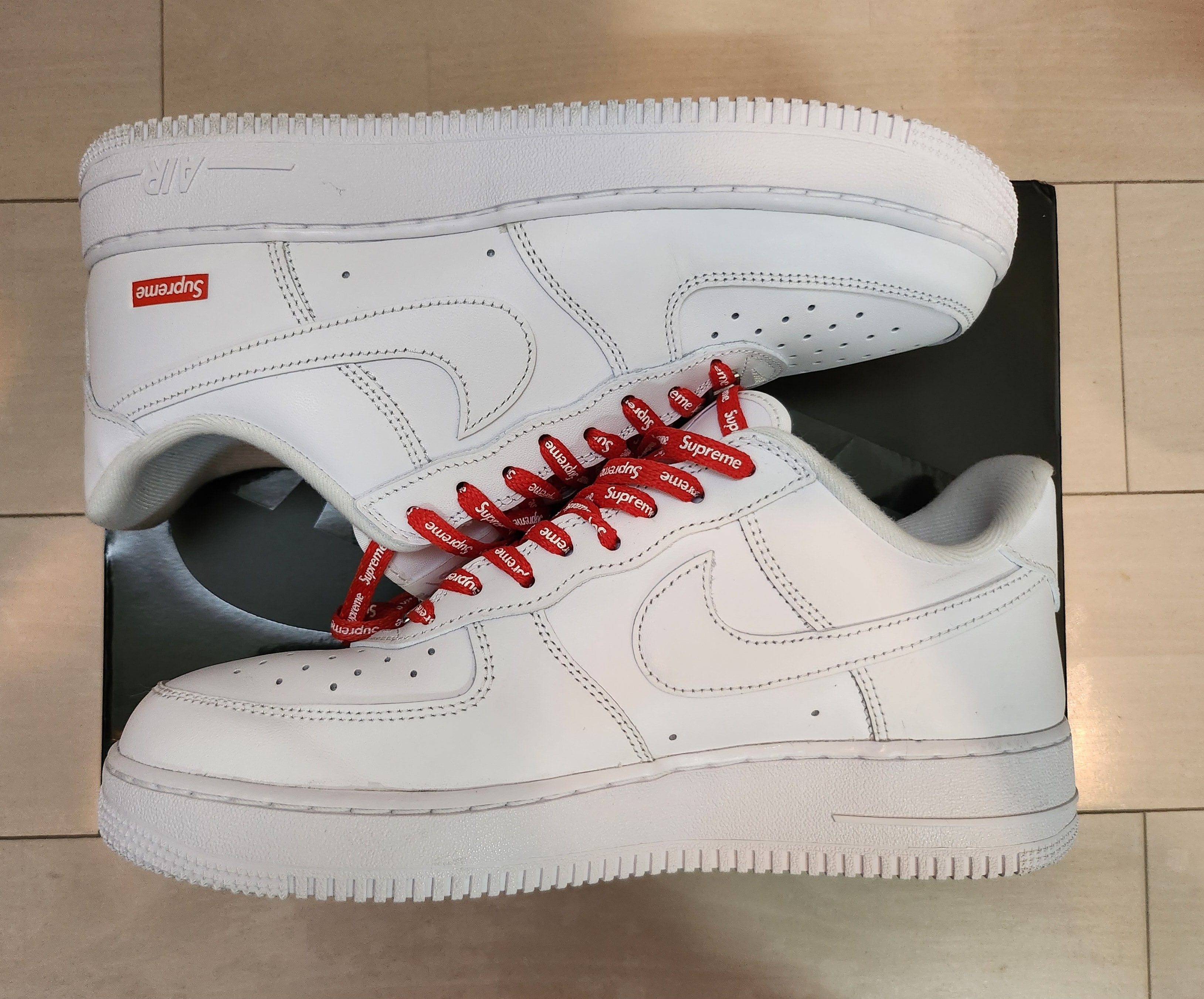 Supreme × Nike Air Force 1 Low "White"