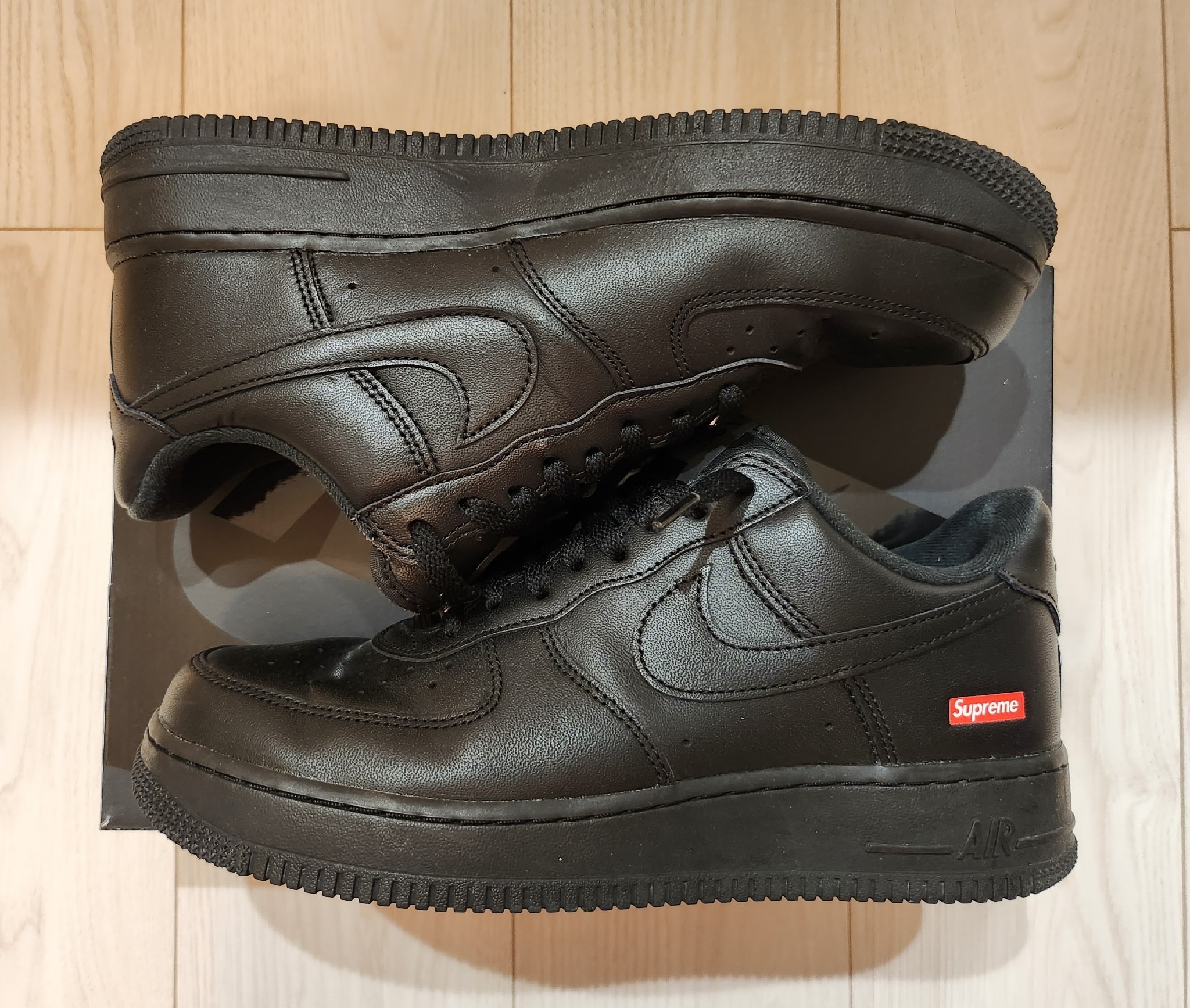 Supreme × Nike Air Force 1 Low "Black"