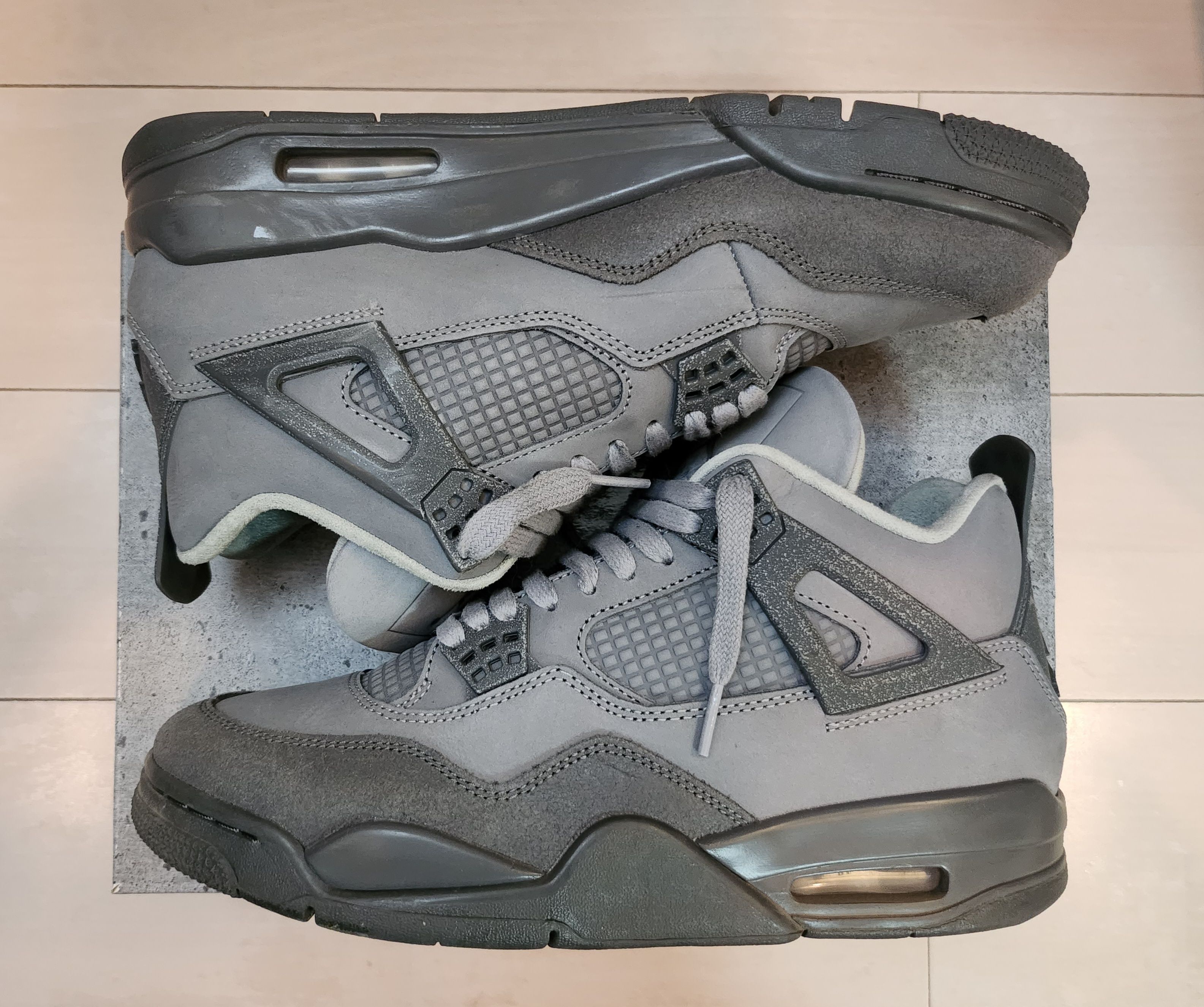 Nike Air Jordan 4 Retro SE "Wet Cement"