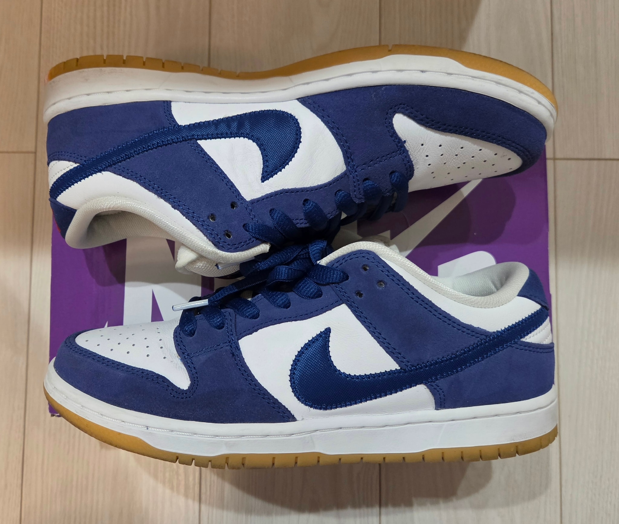 Nike SB Dunk Low "Los Angeles Dodgers/Deep Royal Blue"