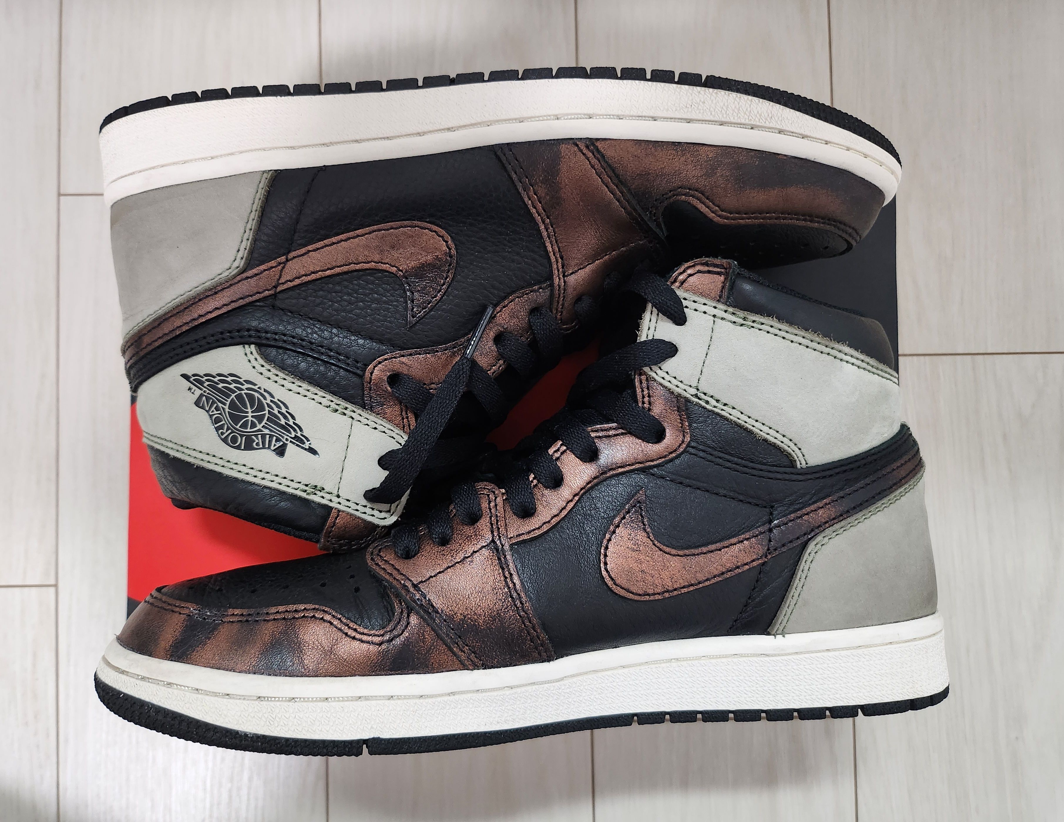 Nike Air Jordan 1 High OG "Rust Shadow" 