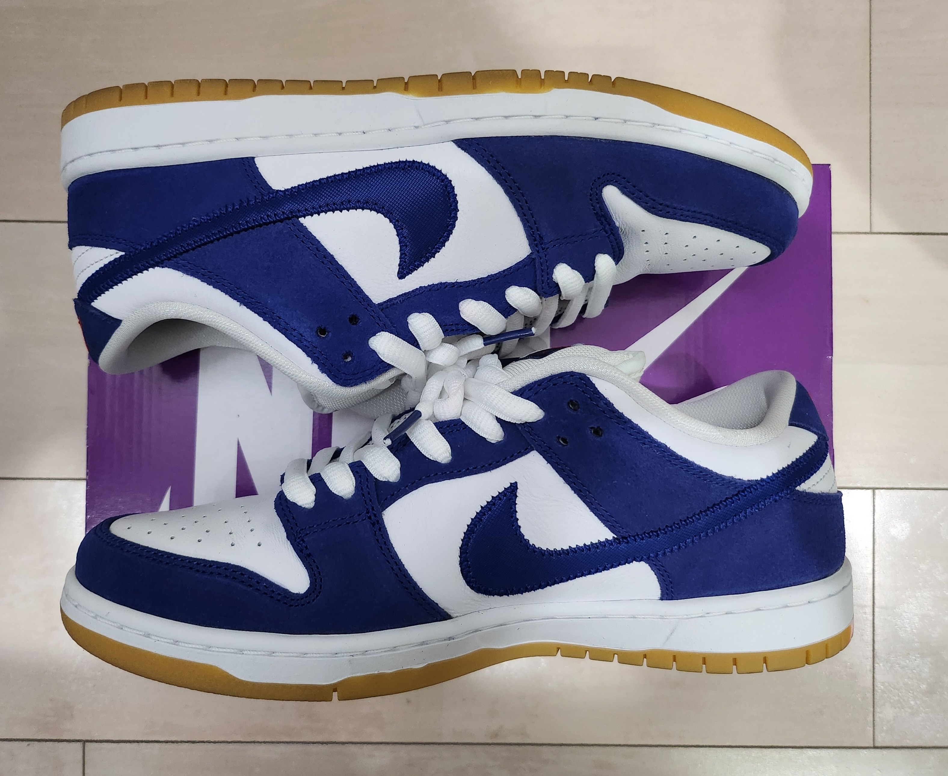 Nike SB Dunk Low "Los Angeles Dodgers/Deep Royal Blue"