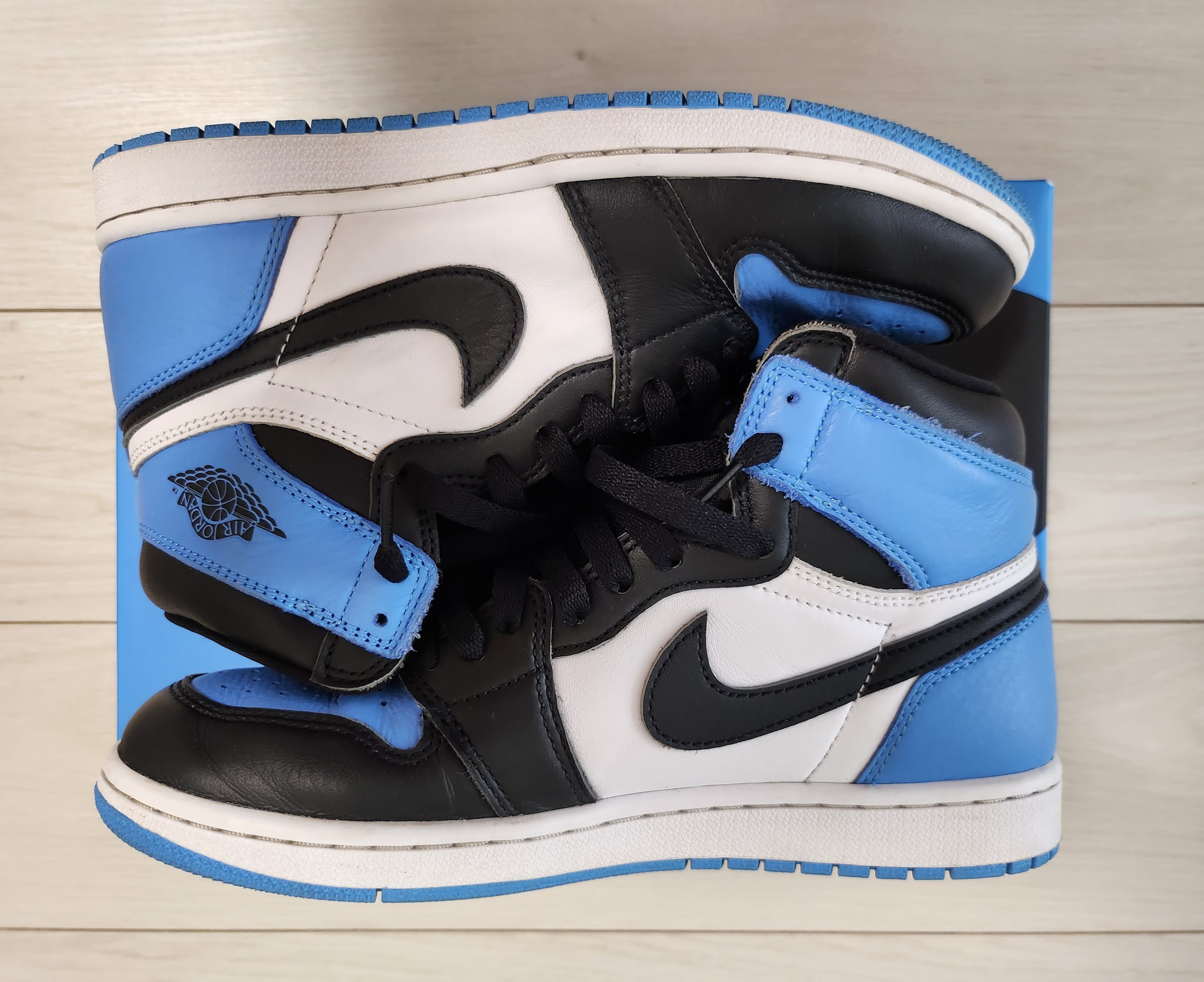 Nike Air Jordan 1 Retro High OG "University Blue/UNC Toe"