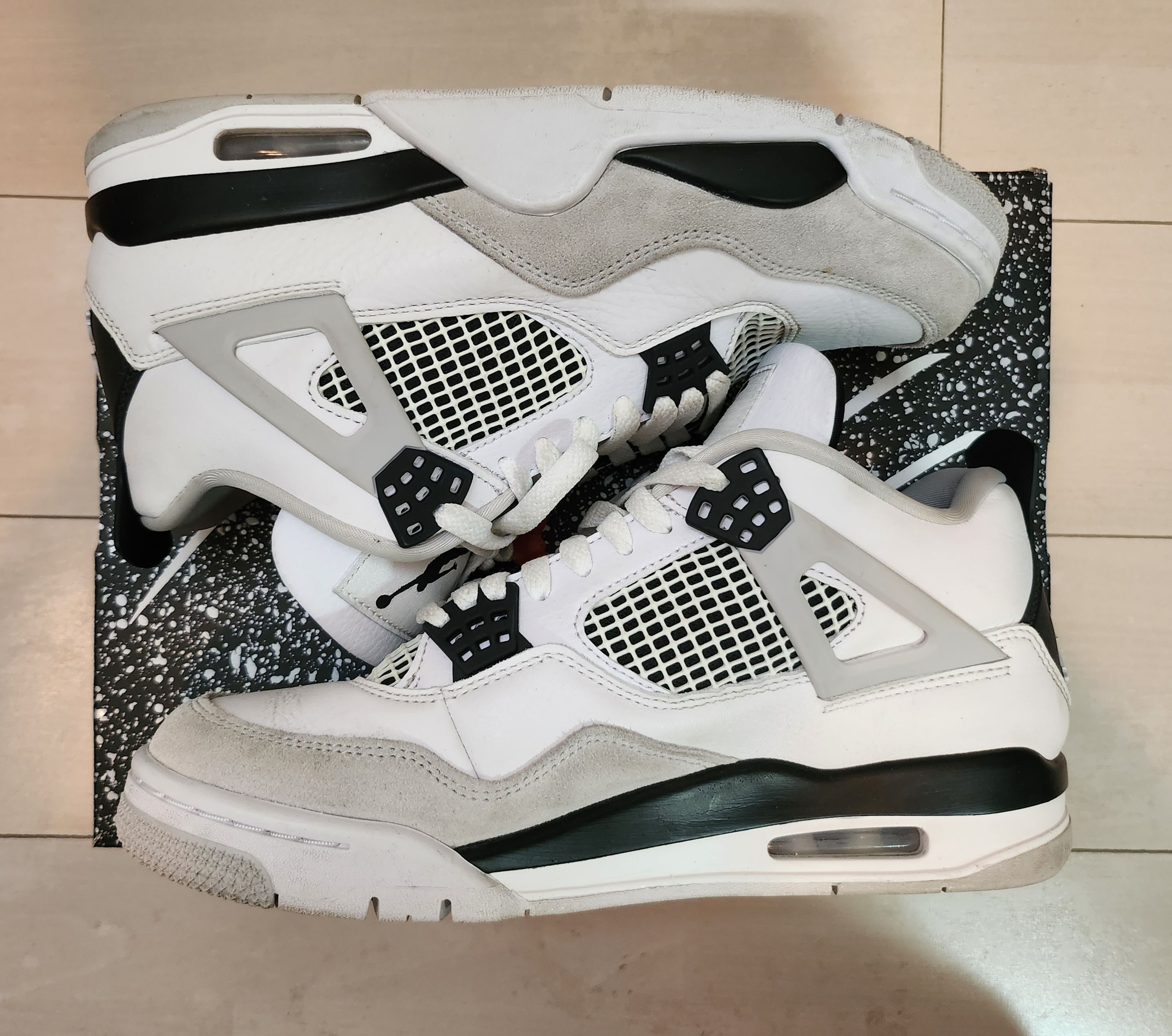 Nike Air Jordan 4 "Military Black"