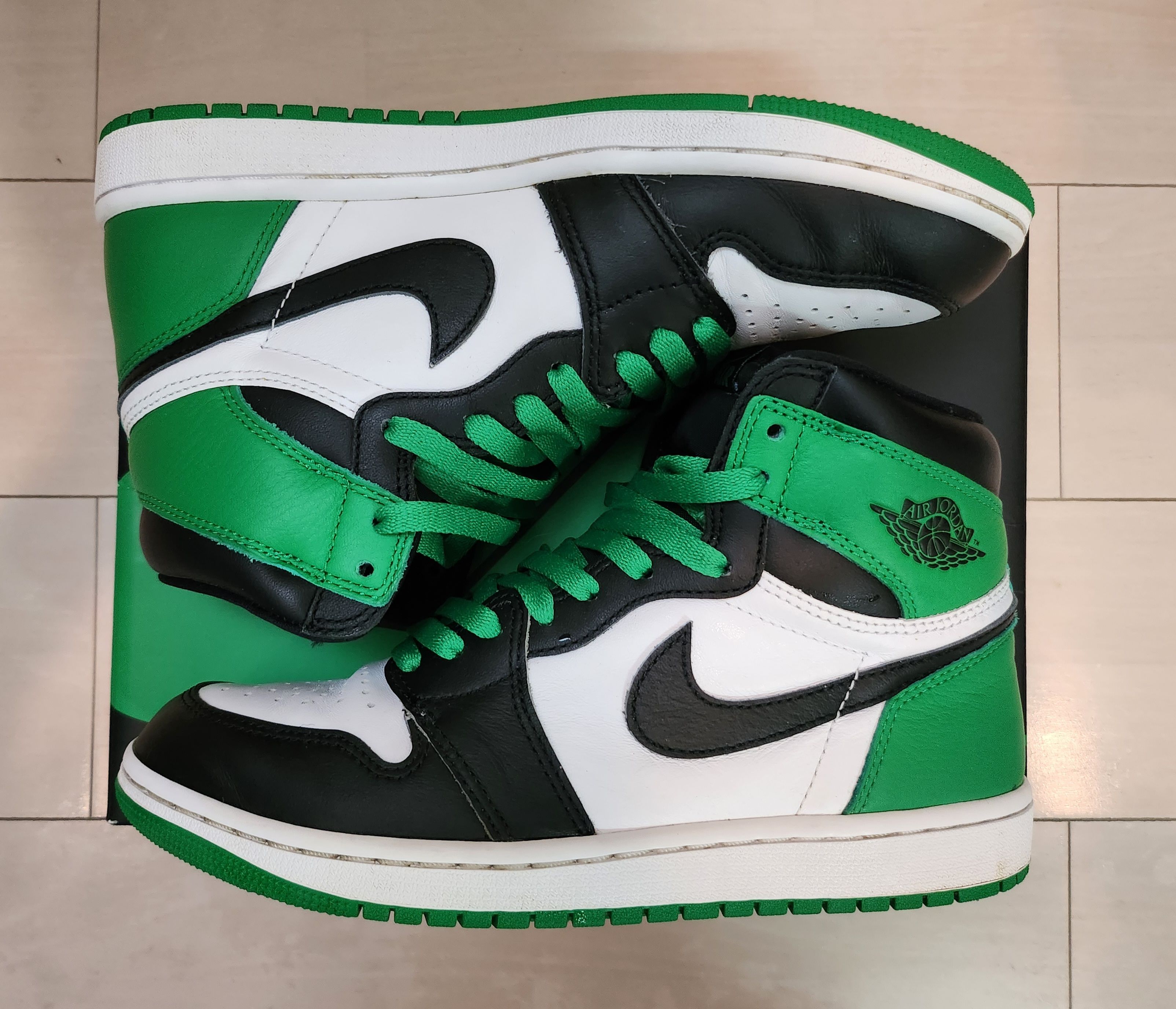 Nike Air Jordan 1 Retro High OG "Celtics/Black and Lucky Green" (2023)