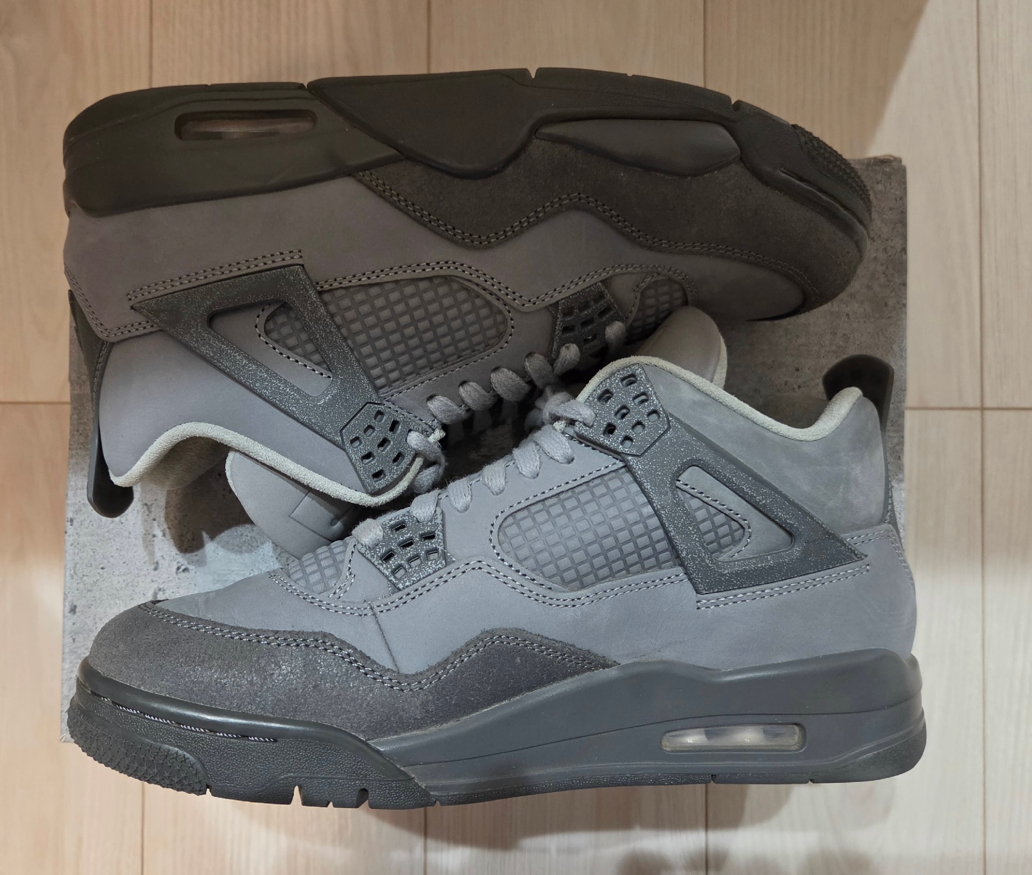 Nike Air Jordan 4 Retro SE "Wet Cement"