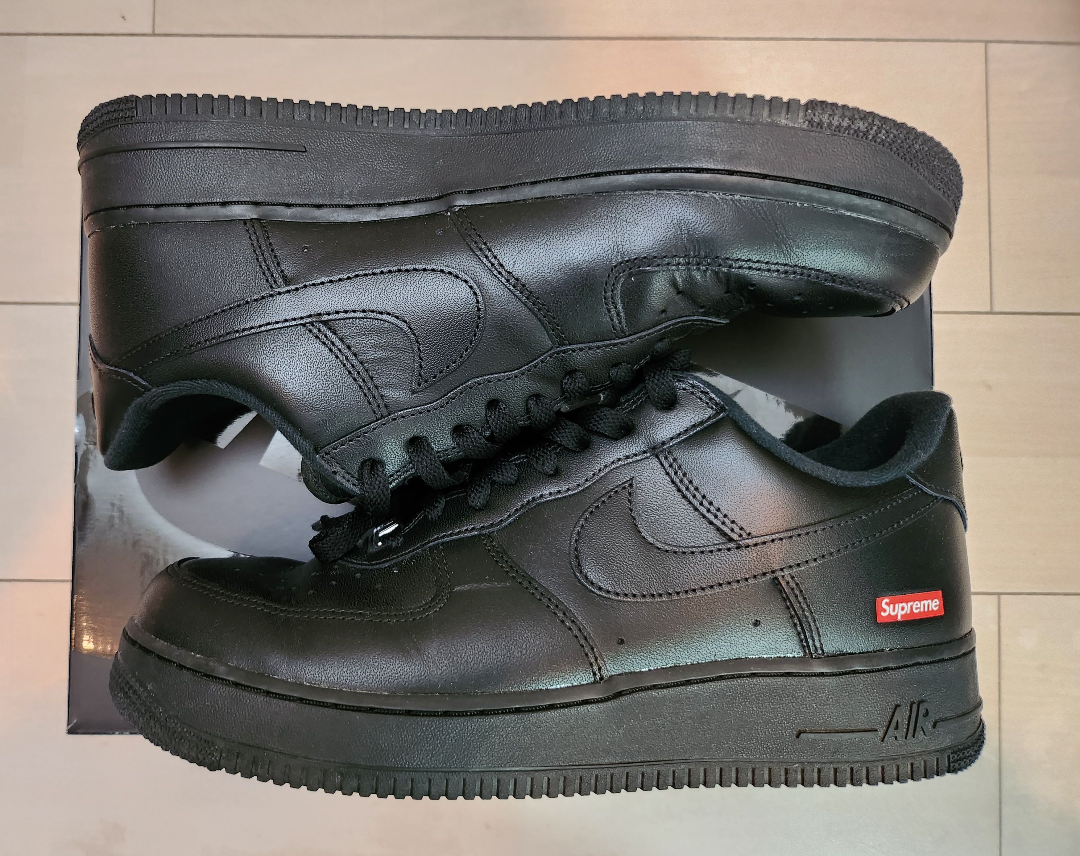 Supreme × Nike Air Force 1 Low "Black"