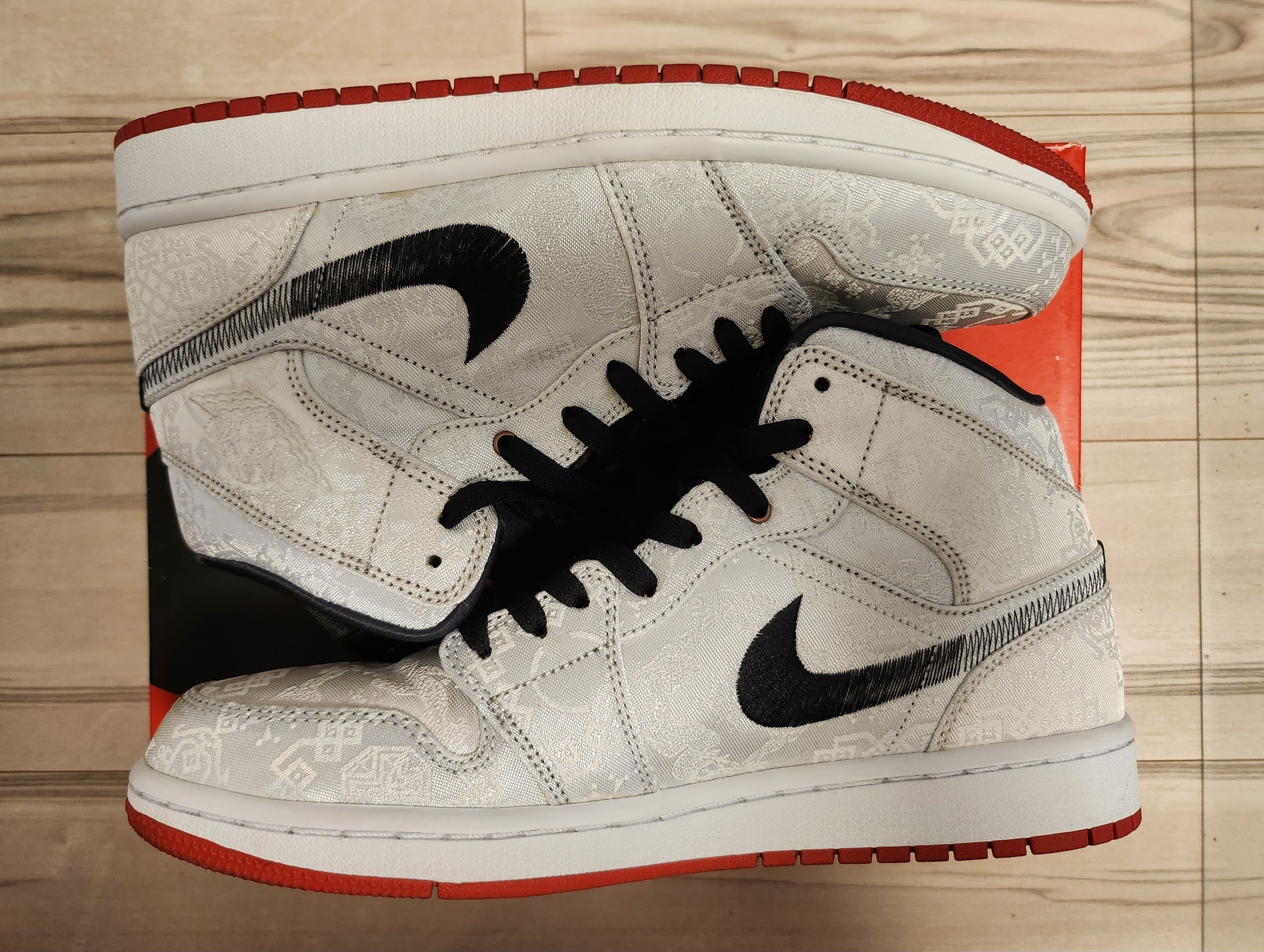 CLOT × Nike Air Jordan 1 Mid SE Fearless "White/Black/Red"