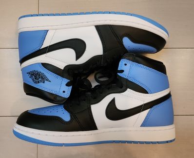Nike Air Jordan 1 Retro High OG "University Blue/UNC Toe"