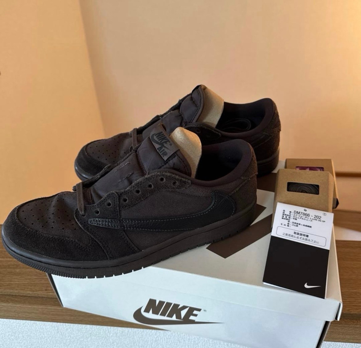 Travis Scott × Nike Air Jordan 1 Low OG SP "Velvet Brown and Dark Mocha"