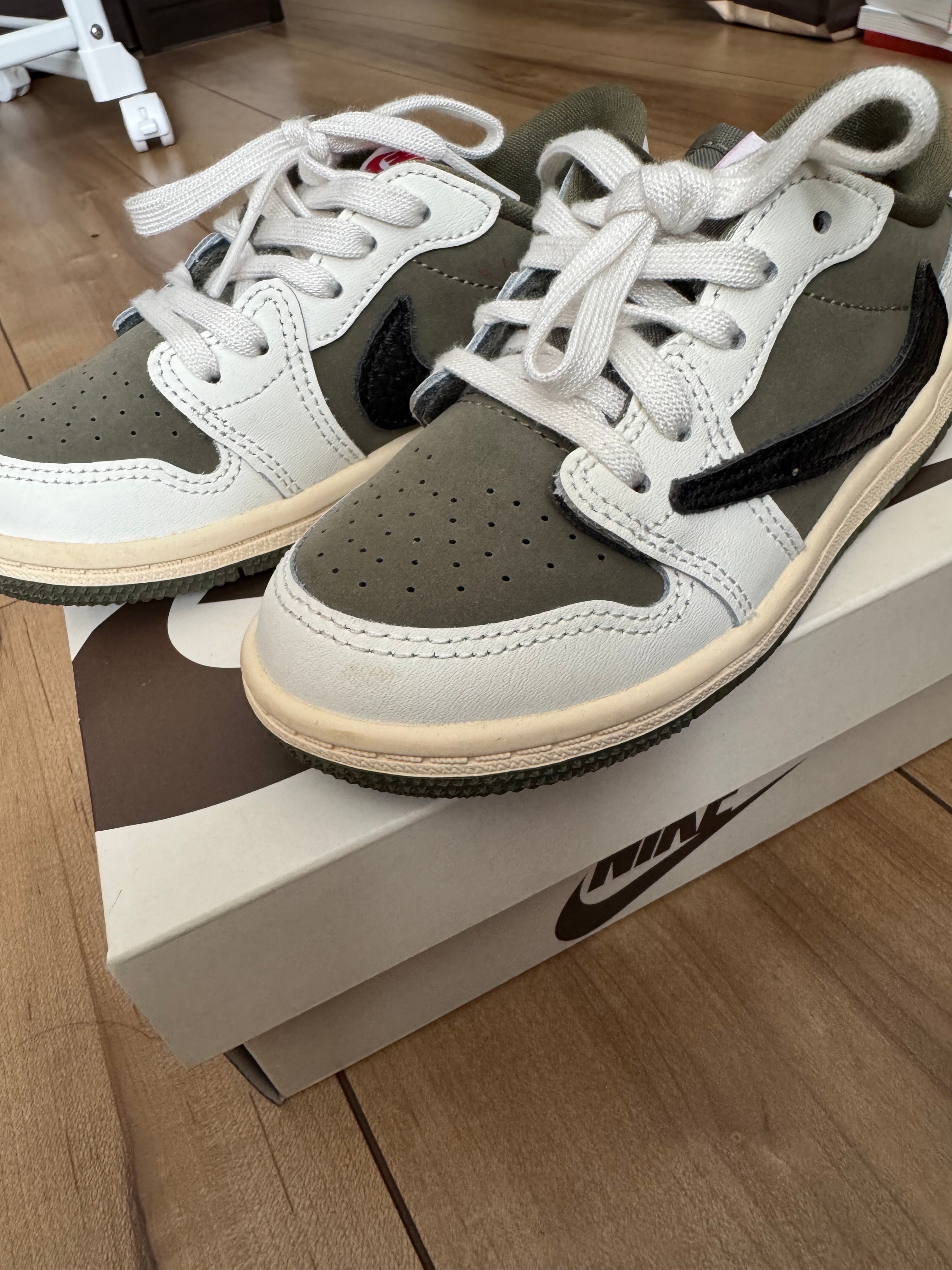 Travis Scott × Nike TD Jordan 1 Low OG SP "Reverse Olive"