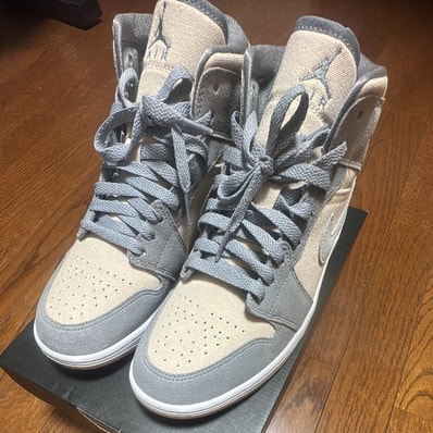 Nike Air Jordan 1 Mid SE "Coconut Milk/Particle Grey"
