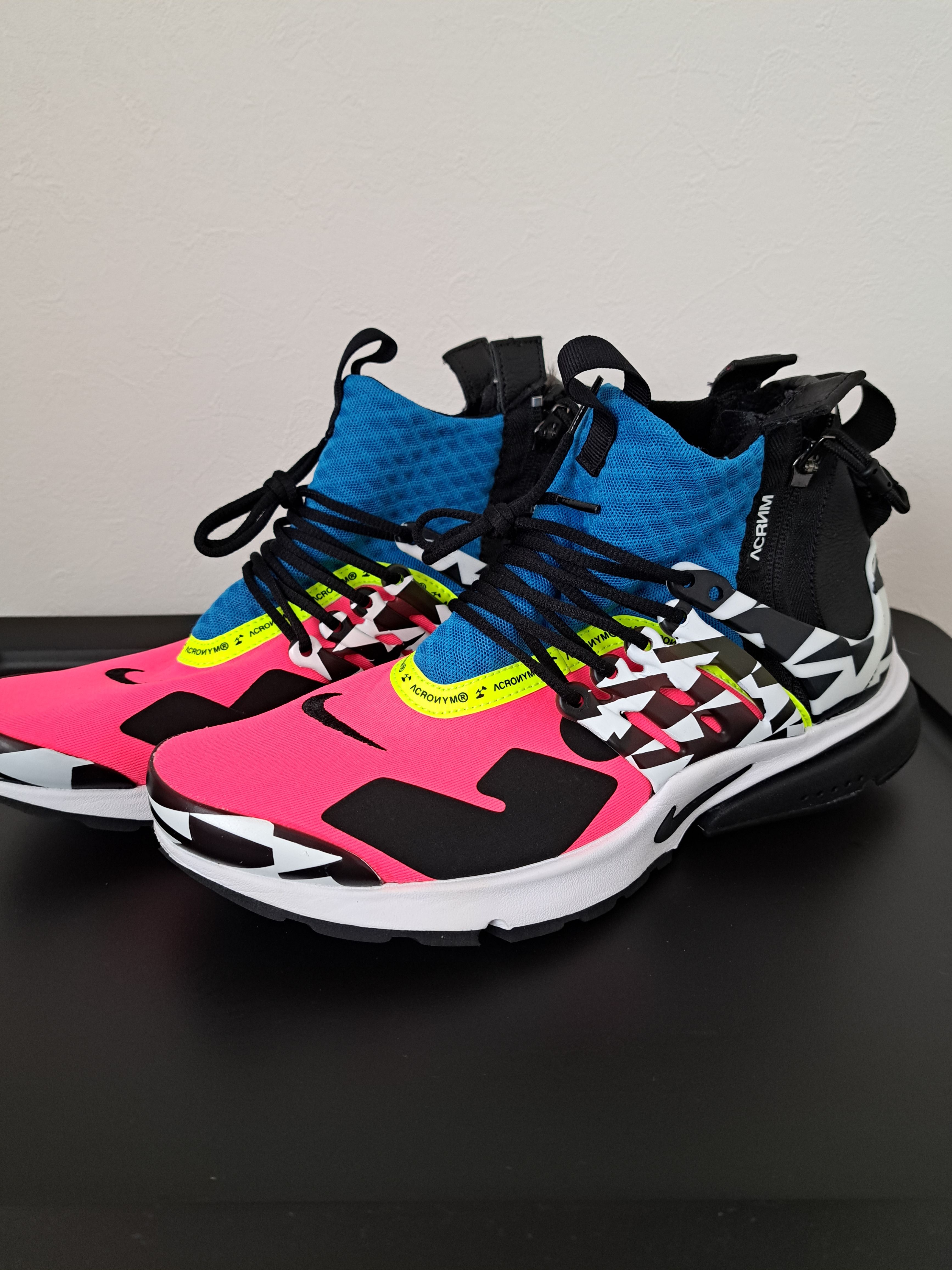 ACRONYM × Nike Air Presto Mid "Hyper Pink"