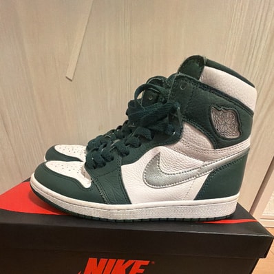 Nike Air Jordan 1 High Retro OG "Gorge Green"