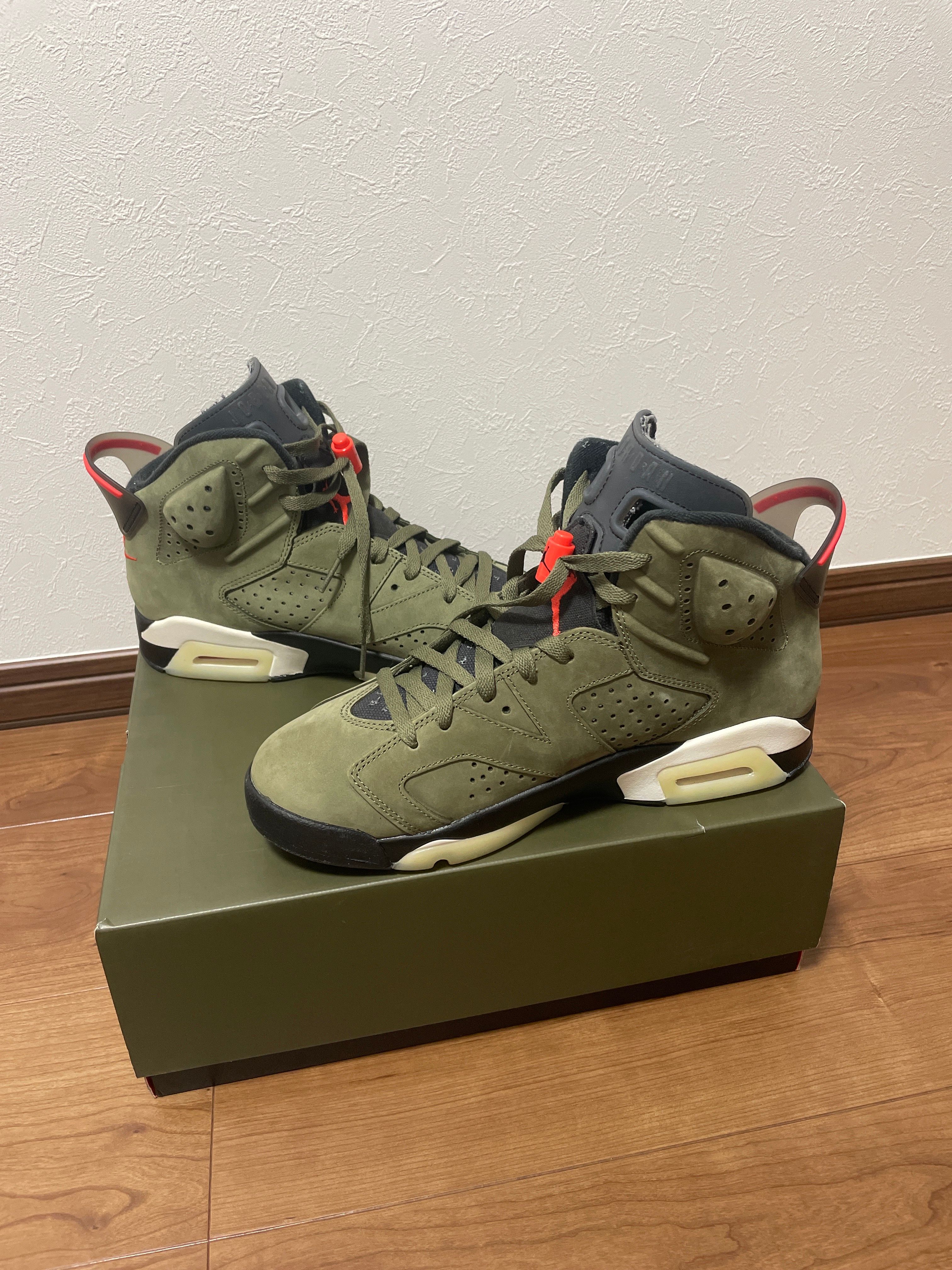 Travis Scott × Nike Air Jordan 6 Retro "Medium Olive"
