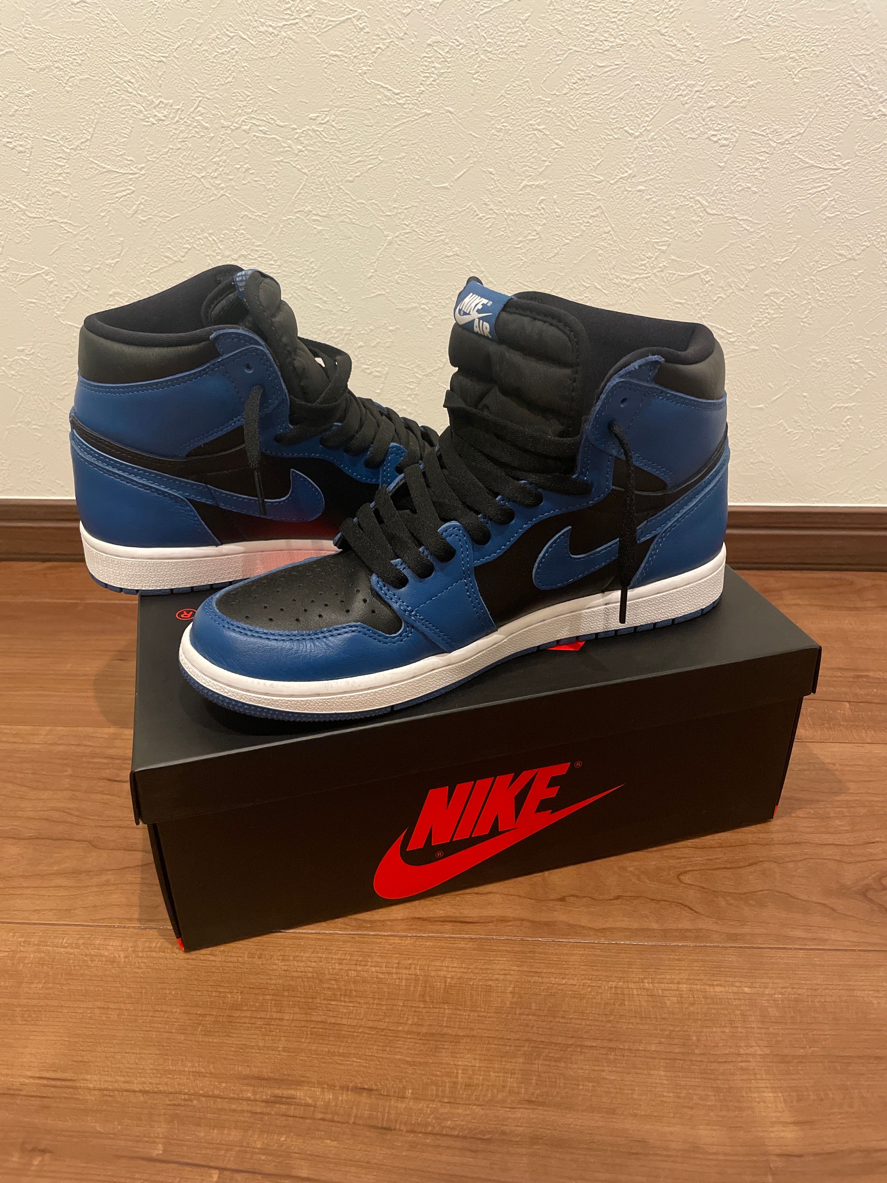 Nike Air Jordan 1 Retro High OG "Dark Marina Blue"