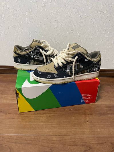 Travis Scott × Nike SB Dunk Low "Black/Parachute Beige"