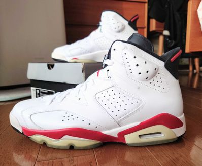 NIKE AIR JORDAN 6 RETRO "BULLS" (2010)