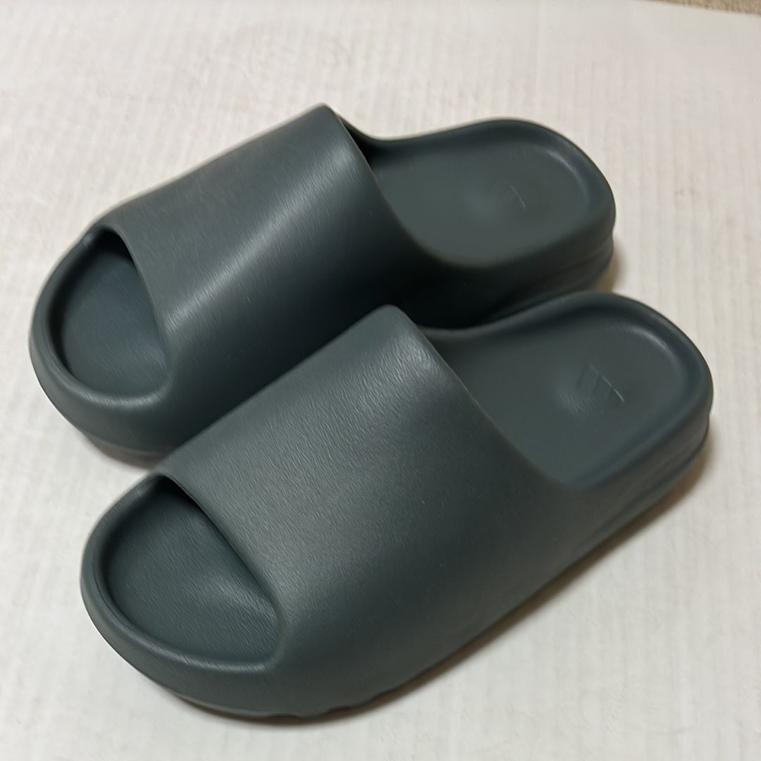adidas YEEZY Slide "Slate Marine"