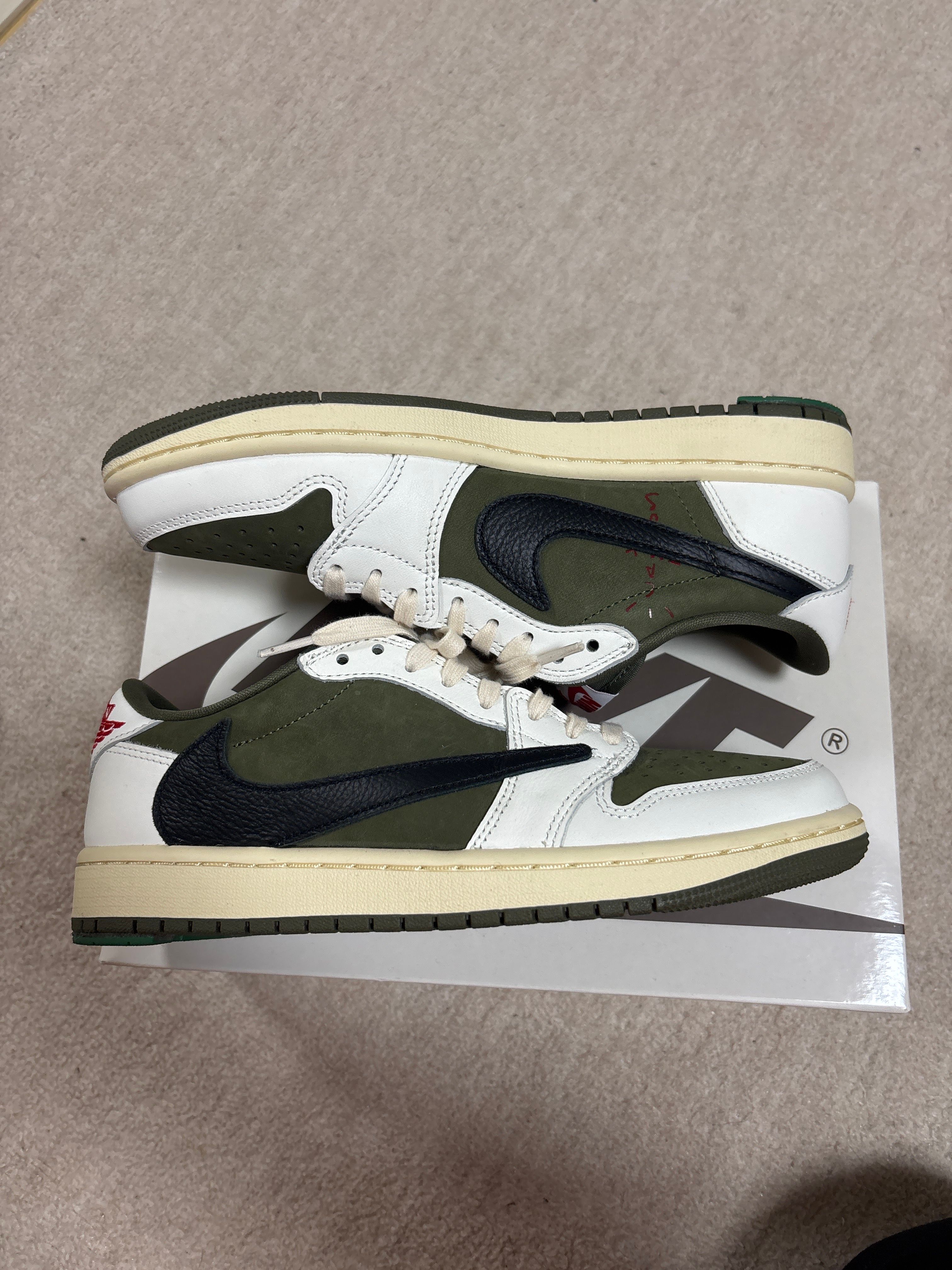 Travis Scott × Nike Air Jordan 1 Low OG SP "Reverse Olive"