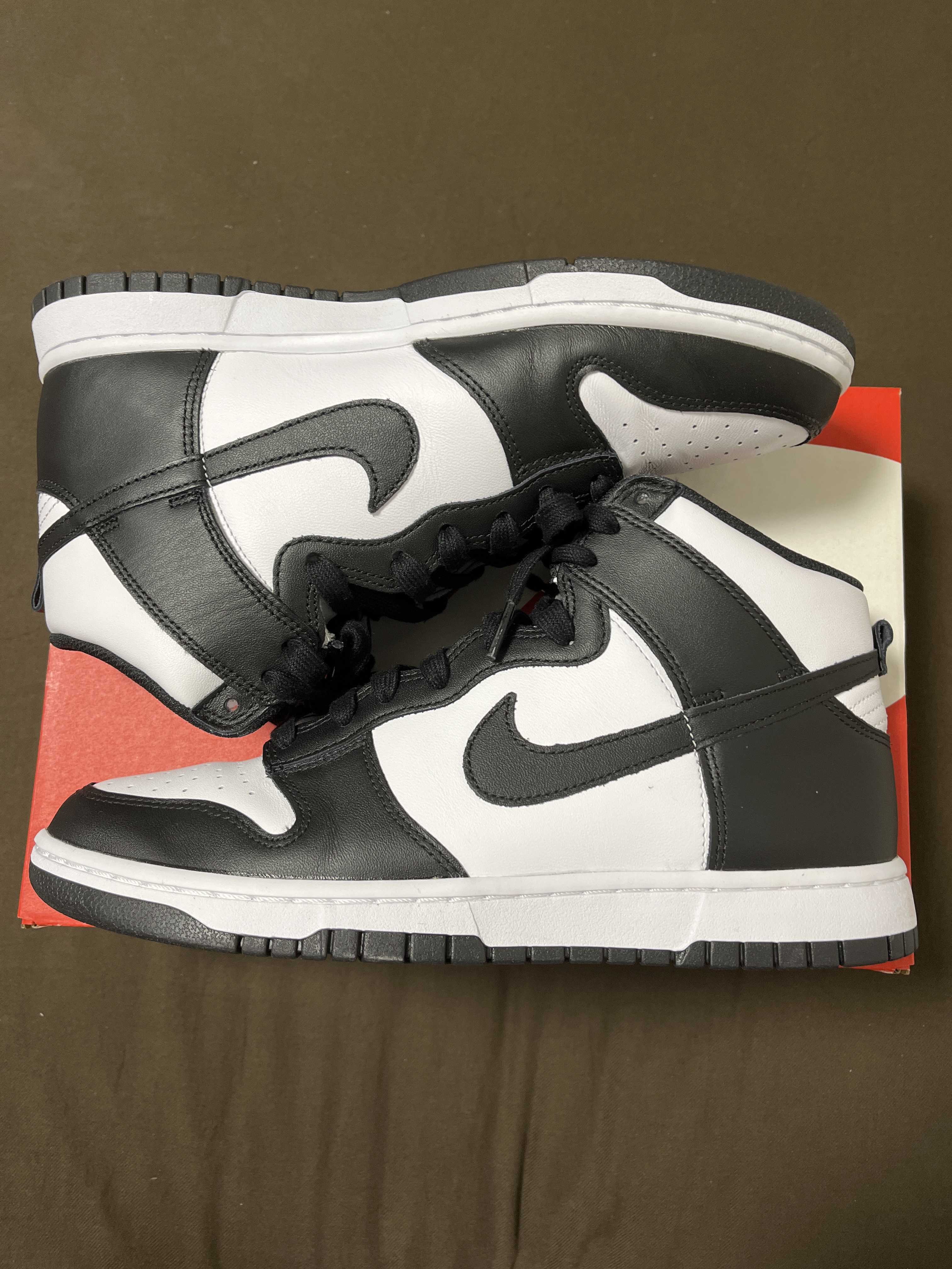 Nike Dunk High "Black and White"