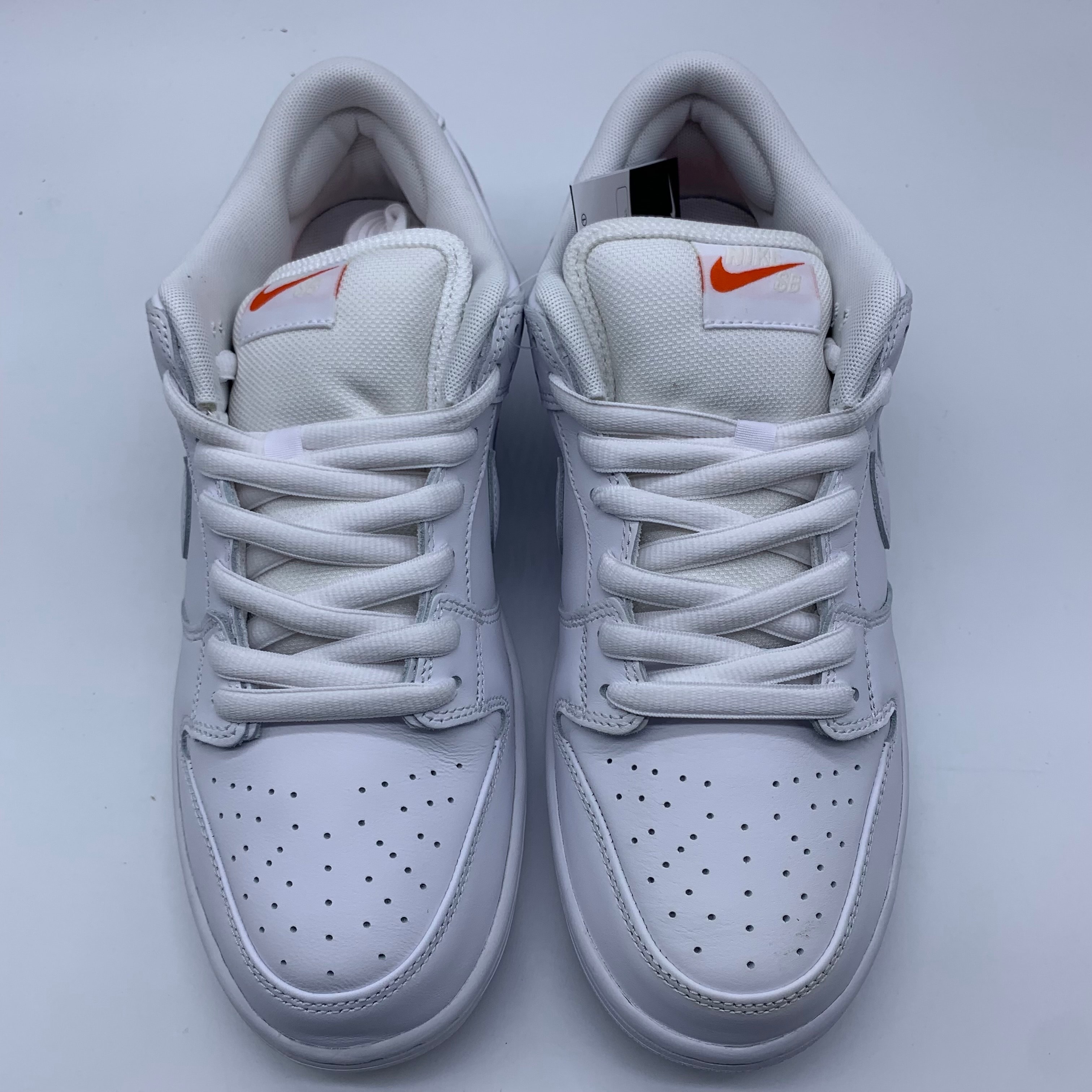 Nike SB Dunk Low Pro ISO "Triple White"