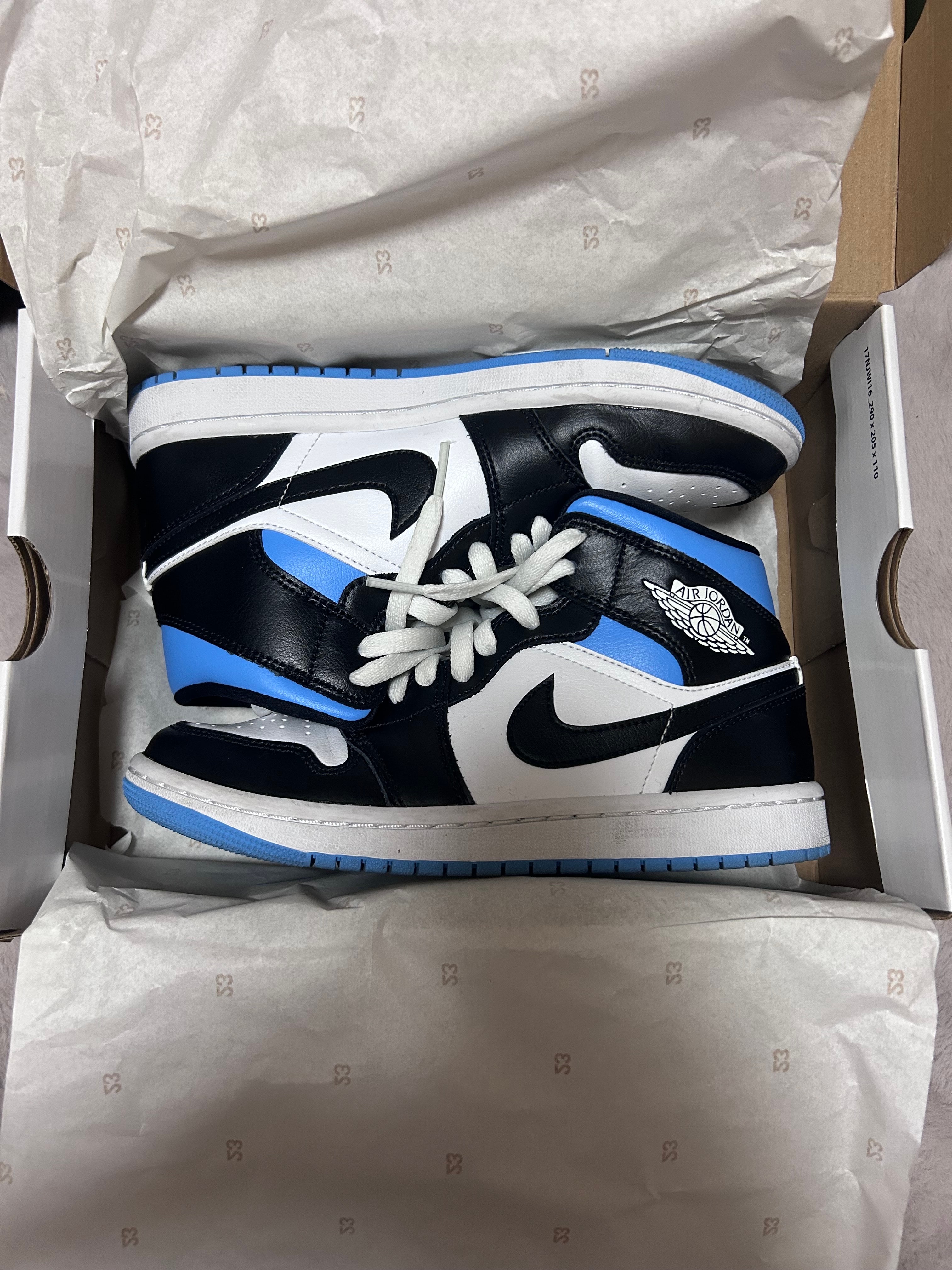 Nike Women's Air Jordan 1 Mid "Black/University Blue"