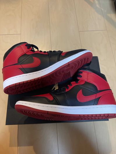 Nike Air Jordan 1 Mid "Bred"