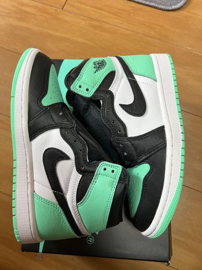 Nike Air Jordan 1 High OG "Green Glow"