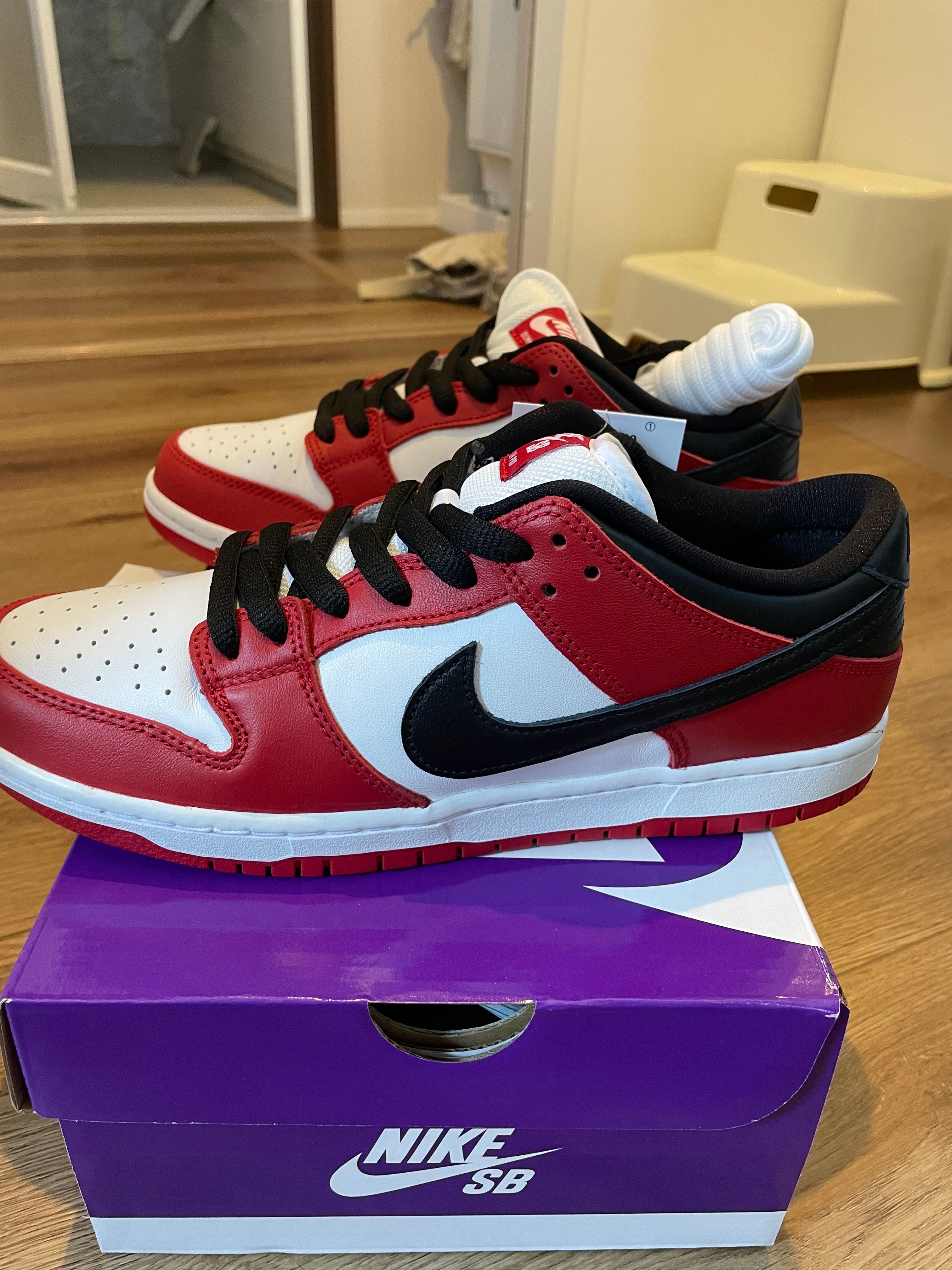 Nike SB Dunk Low Pro "J-Pack Chicago/Varsity Red and White"
