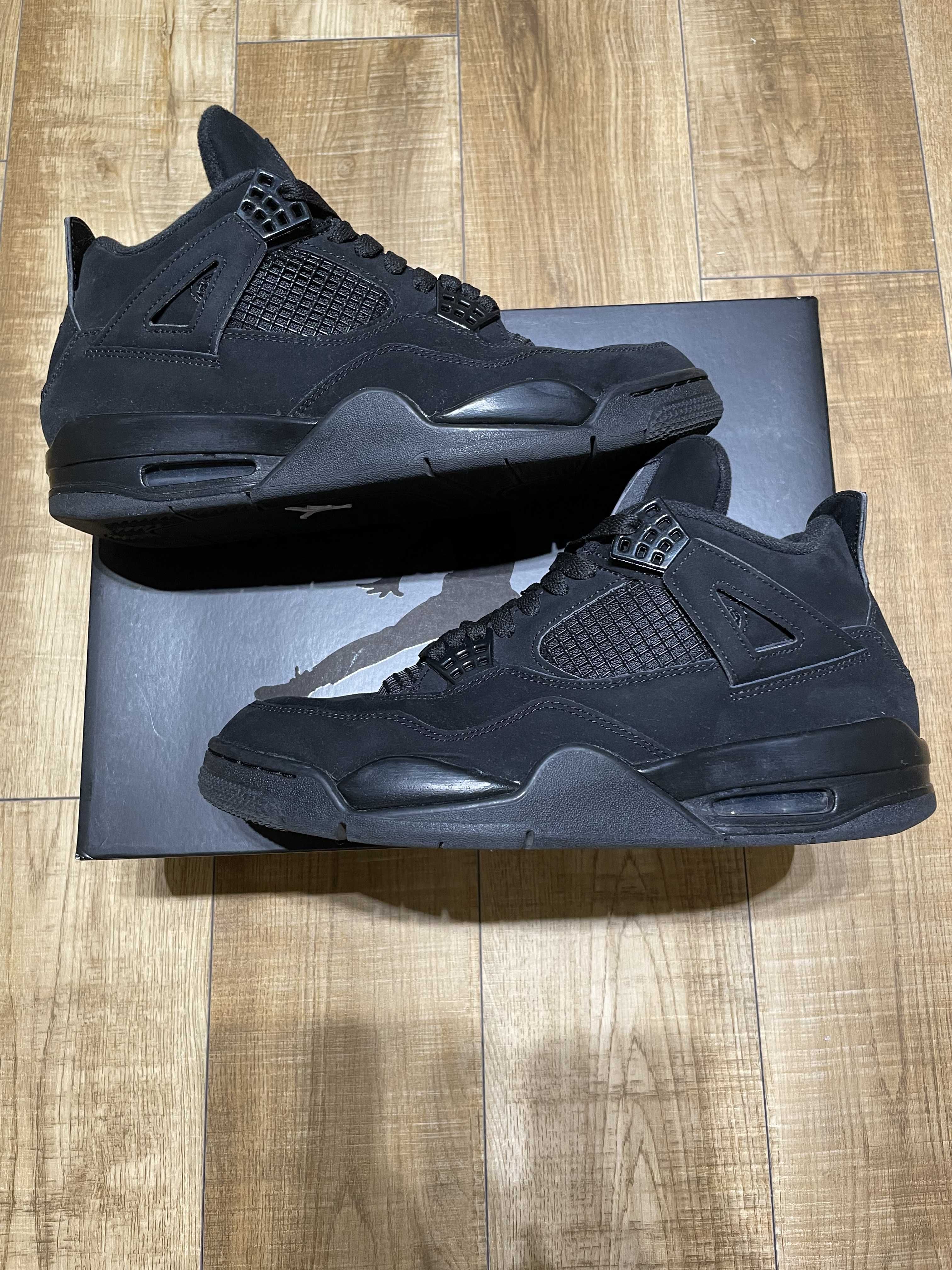 Nike Air Jordan 4 "Black Cat"