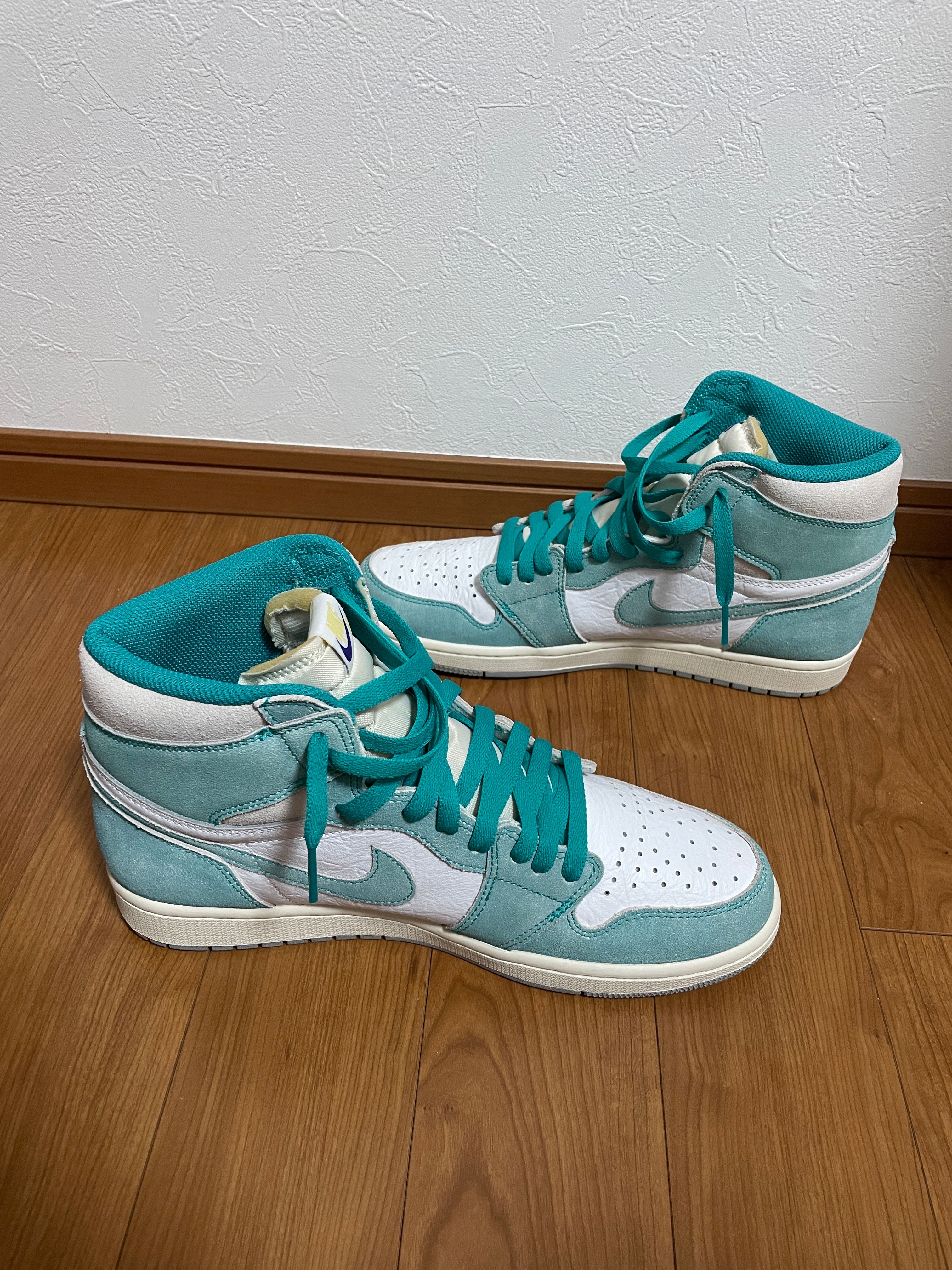 Nike Air Jordan 1 Retro High OG "Turbo Green"