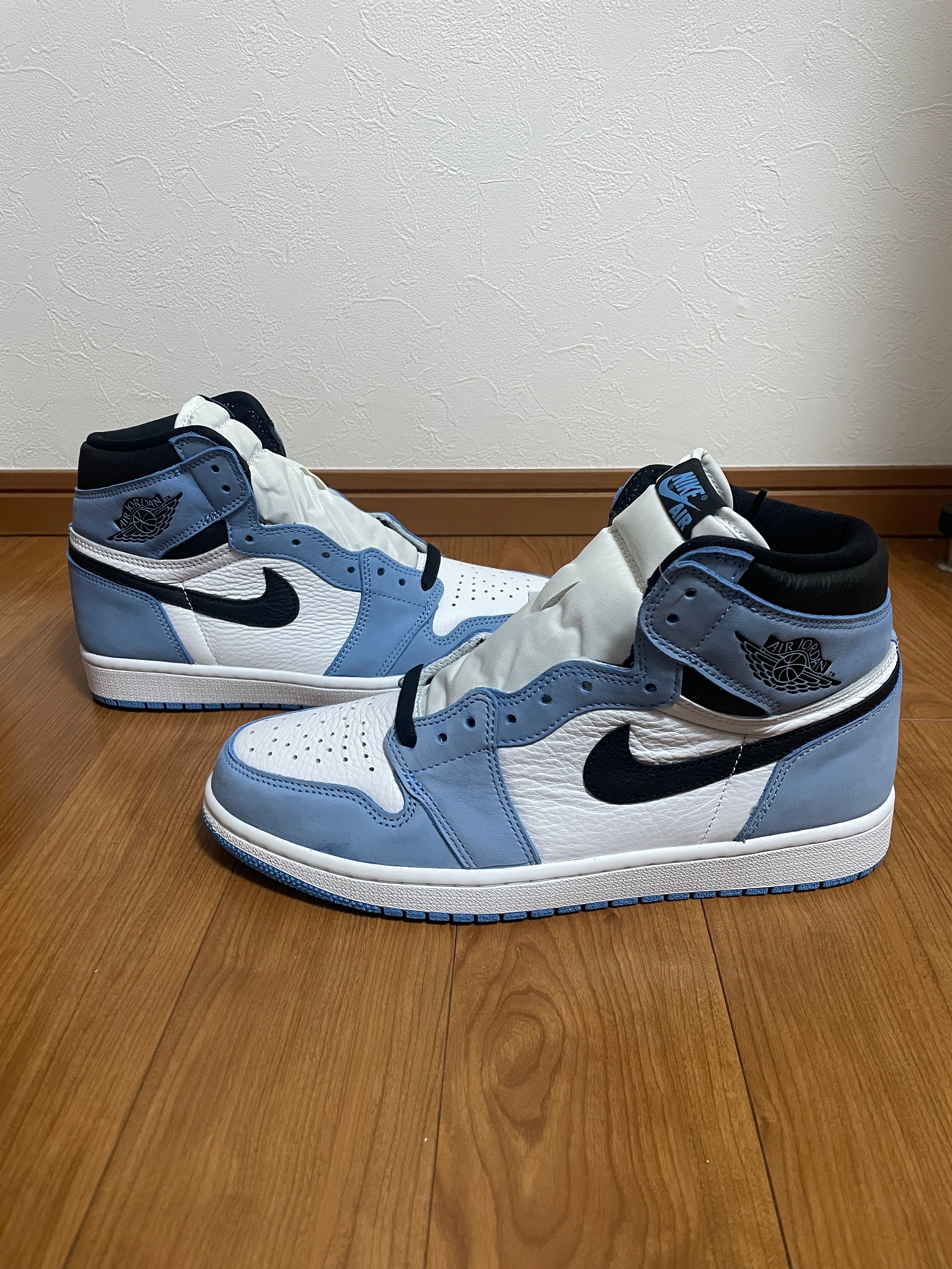 Nike Air Jordan 1 High OG "University Blue"