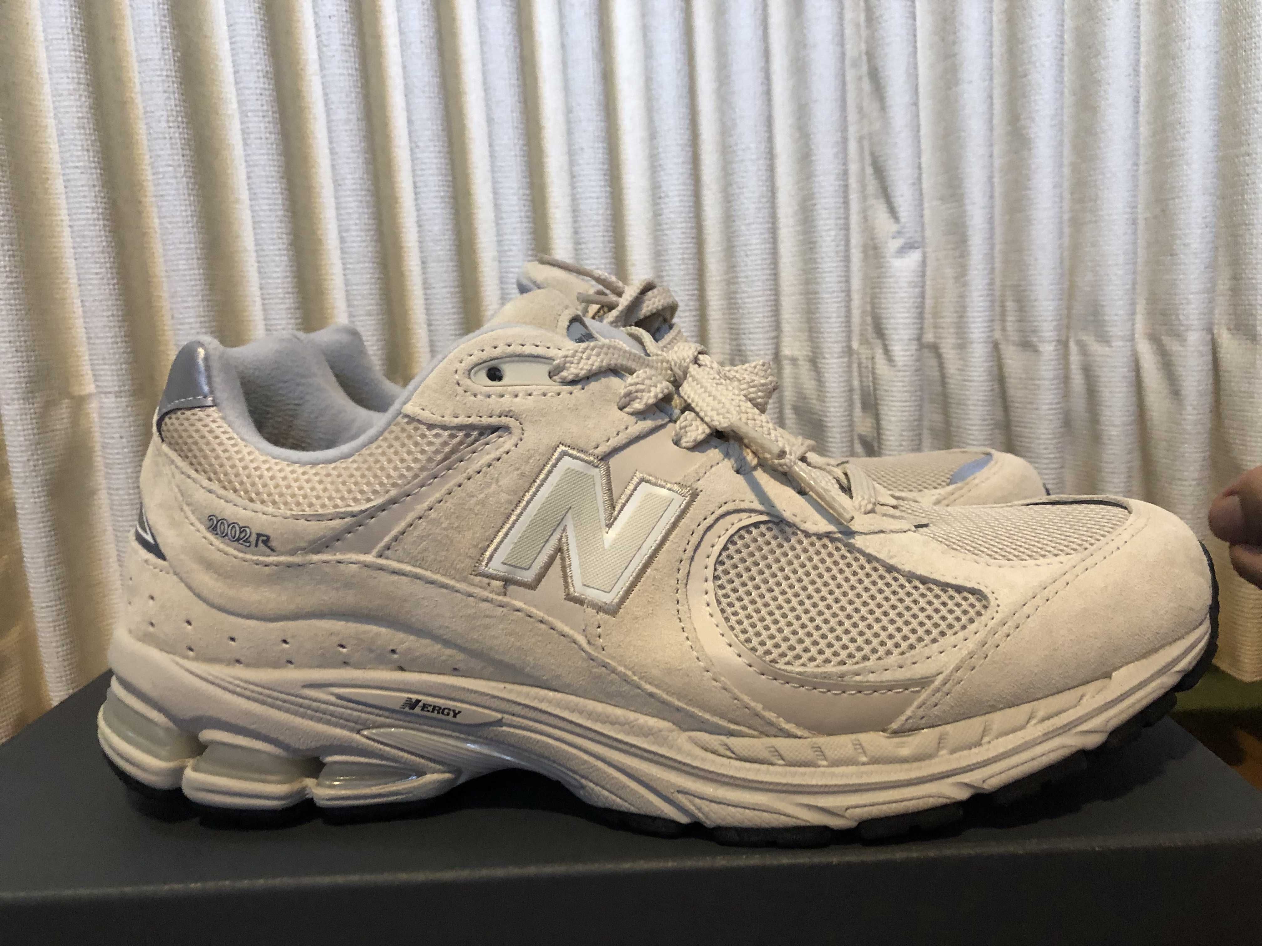 New Balance 2002R "White"