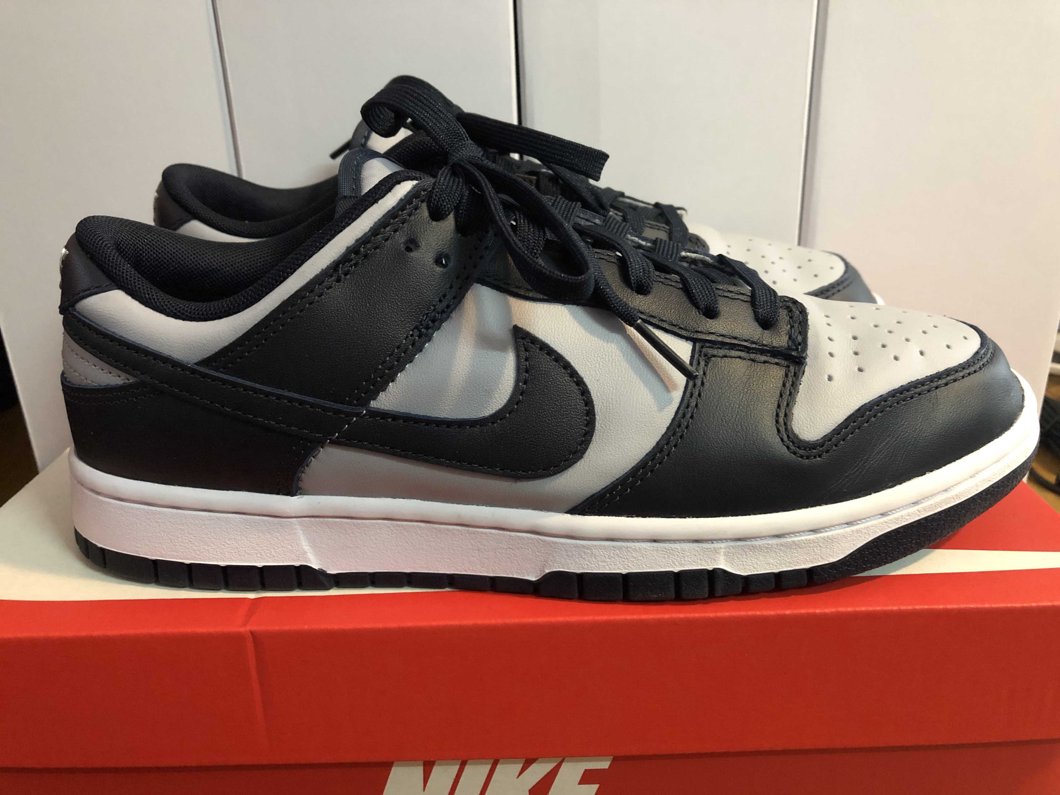 Nike Dunk Low "Championship Grey"