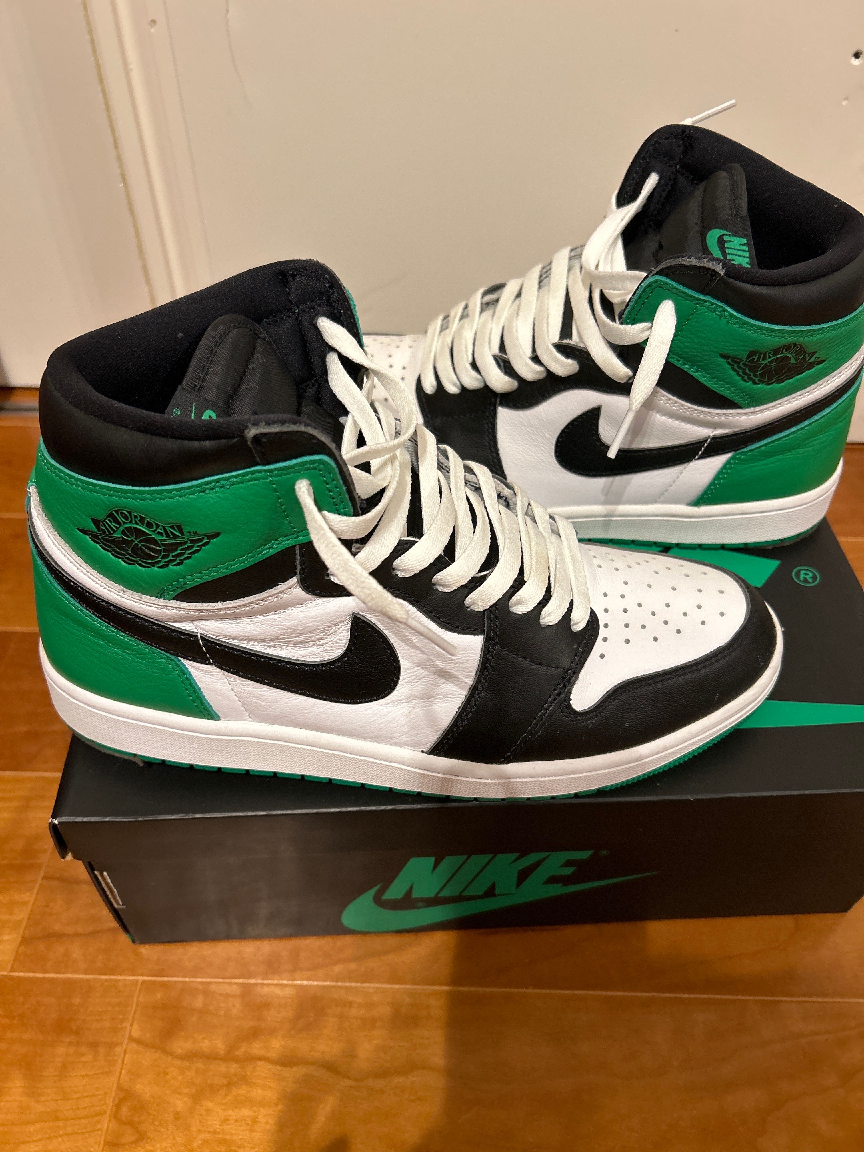 Nike Air Jordan 1 Retro High OG "Celtics/Black and Lucky Green" (2023)