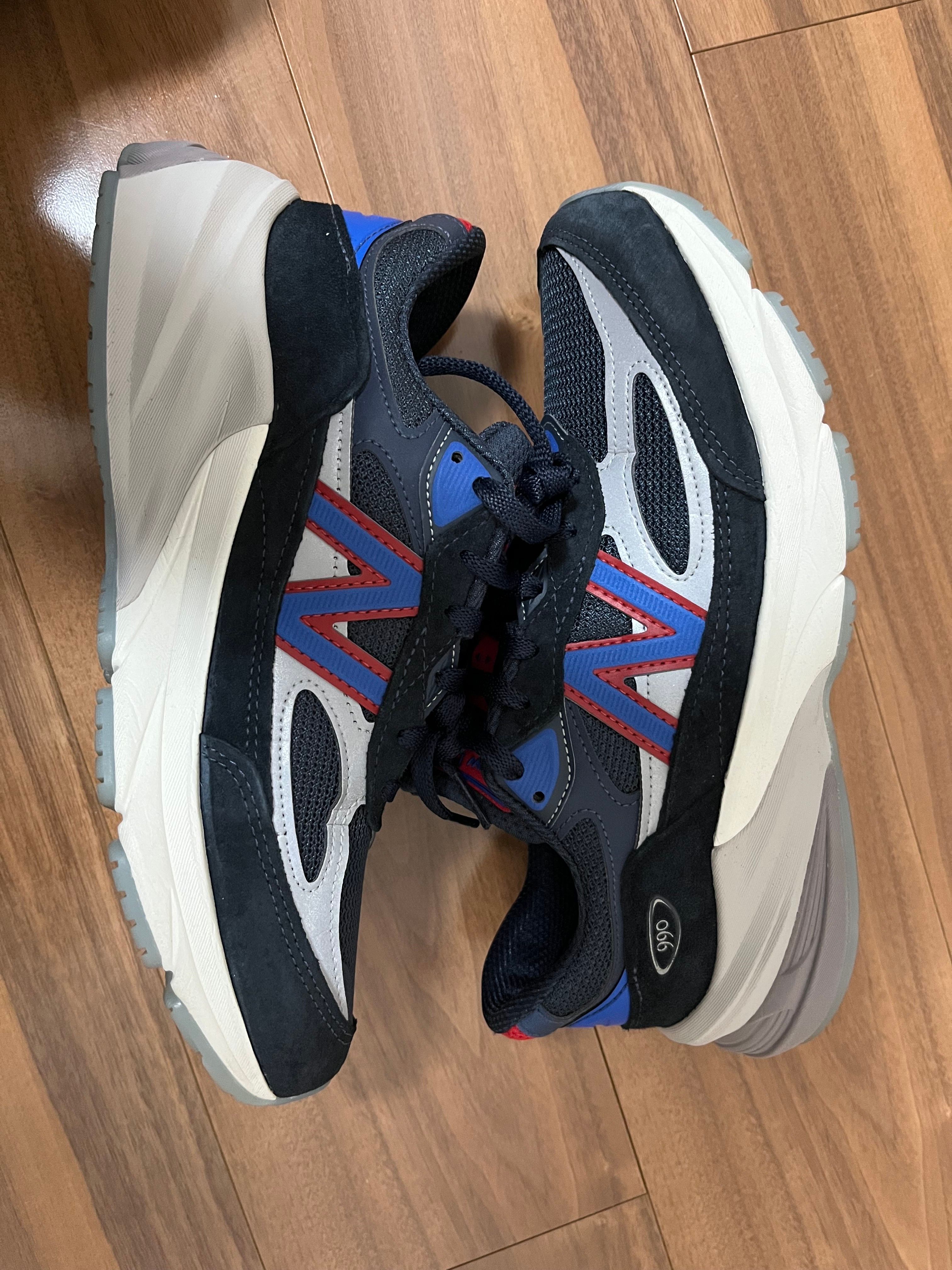 KITH × New Balance 990V6 Madison Square Garden "Navy"