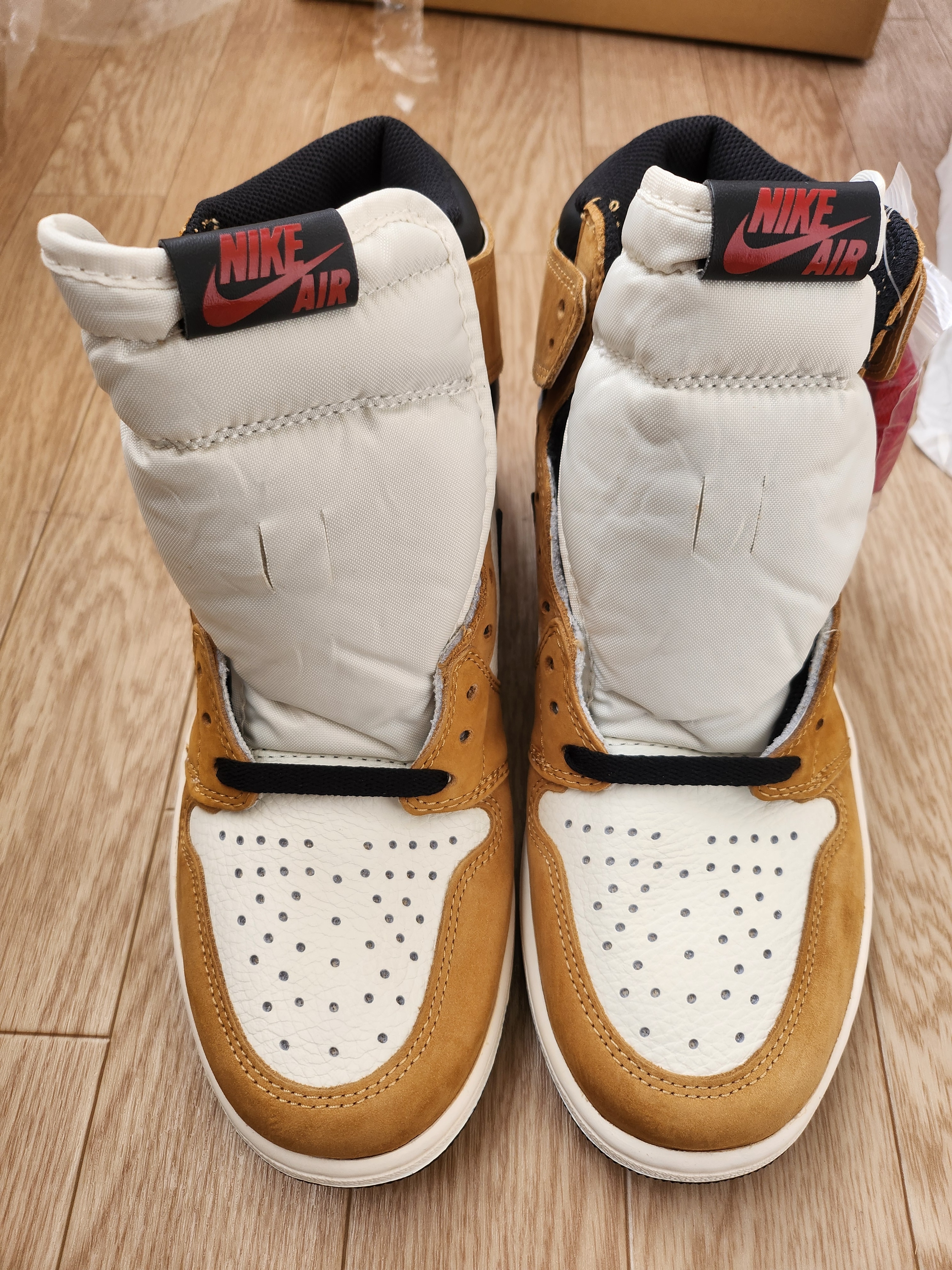 Nike Air Jordan 1 RETRO High "Rookie of The Year"
