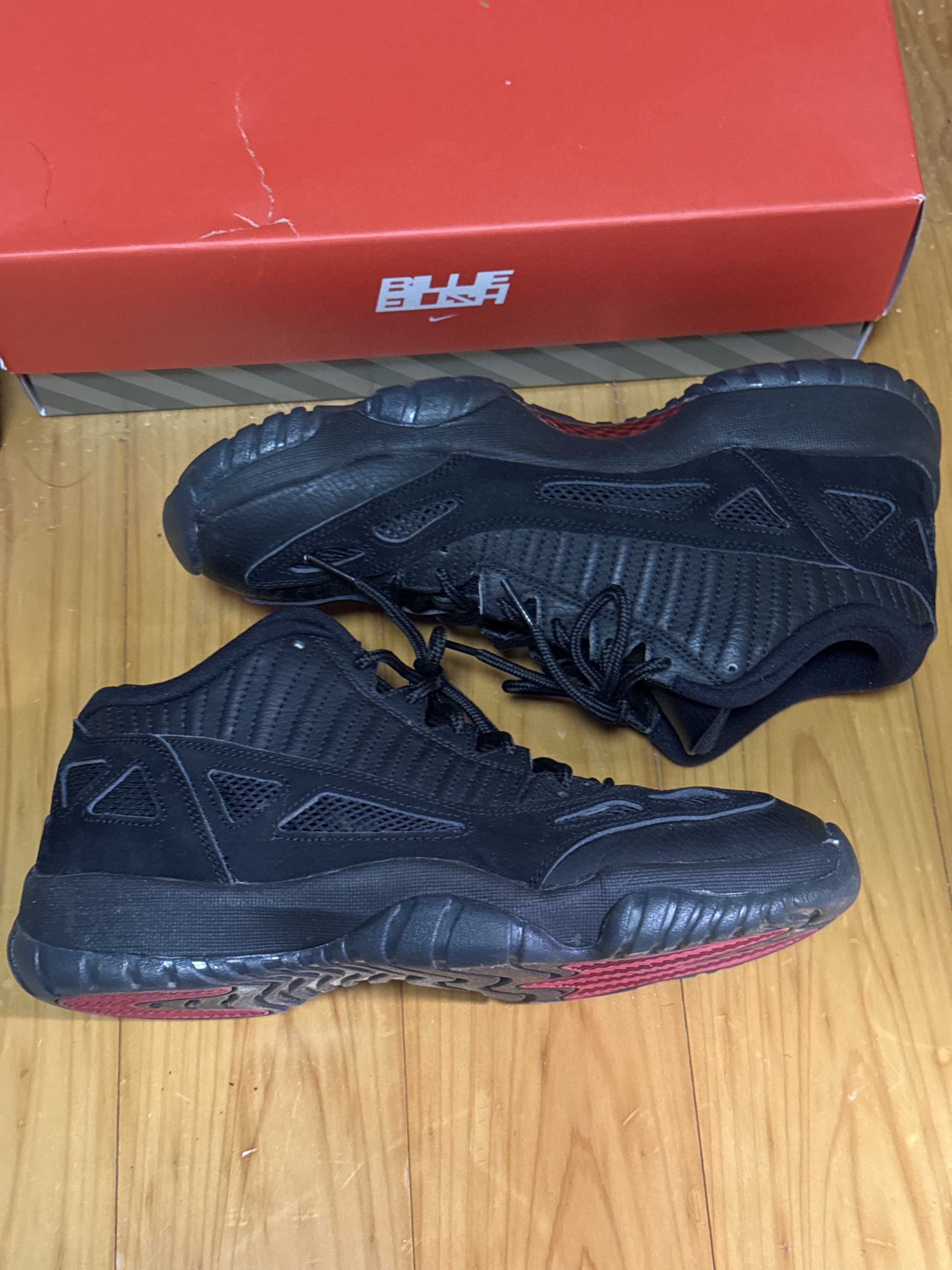 NIKE AIR JORDAN 11 RETRO LOW REFEREE (GS)