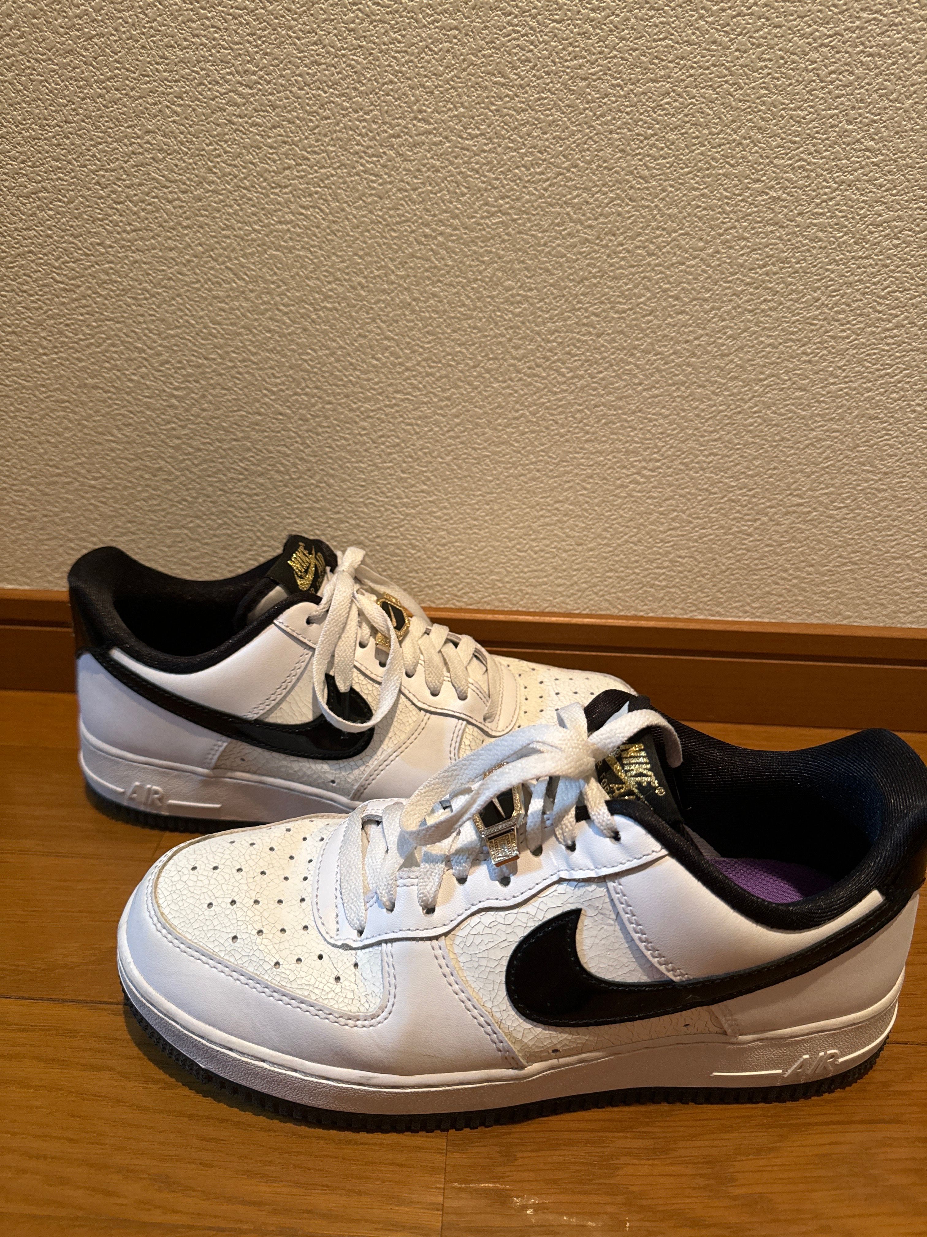 Nike Air Force 1 Low '07 LV8 "World Champ/White and Black"