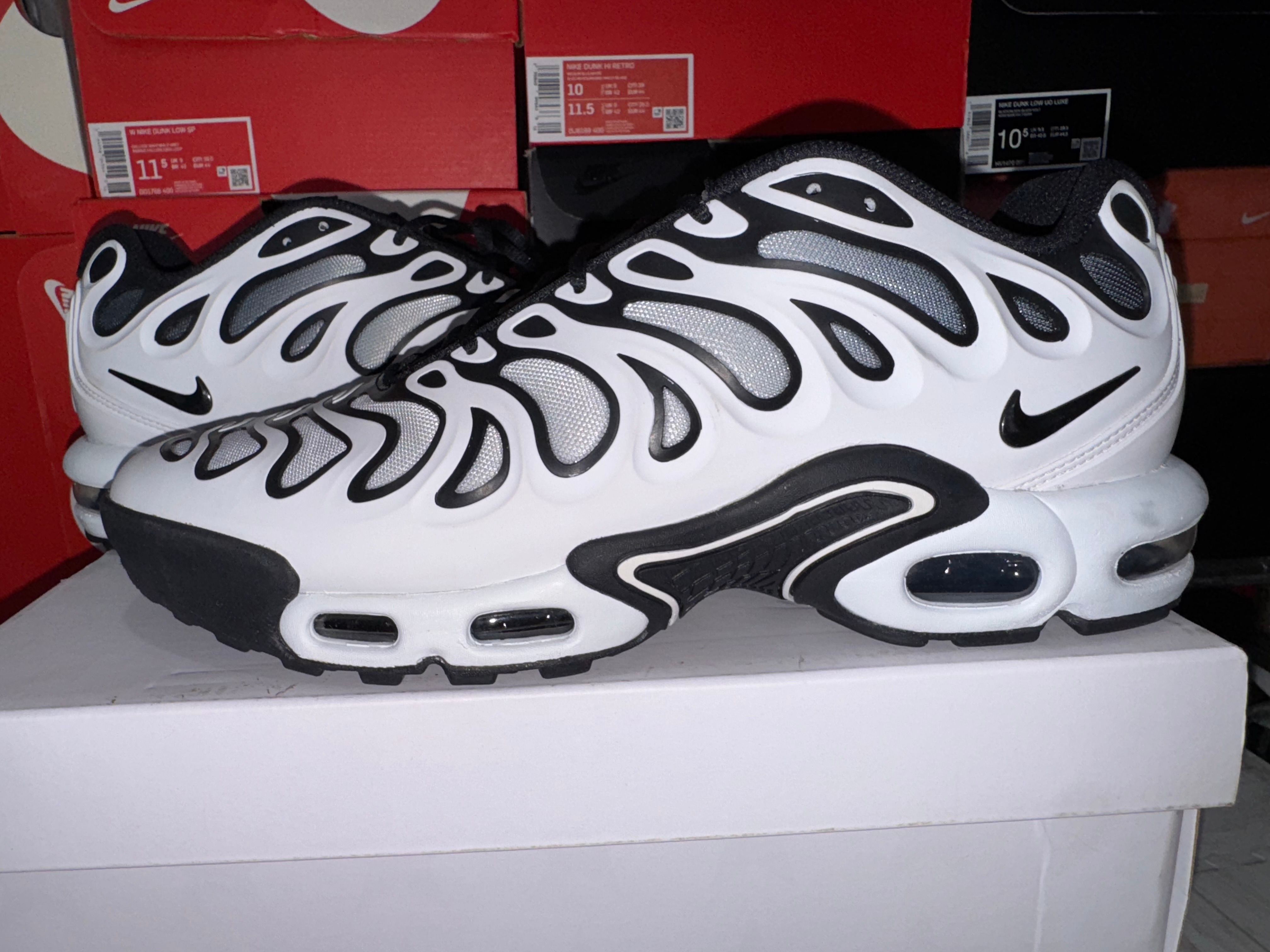 Nike Air Max Plus Drift "Metallic Silver"