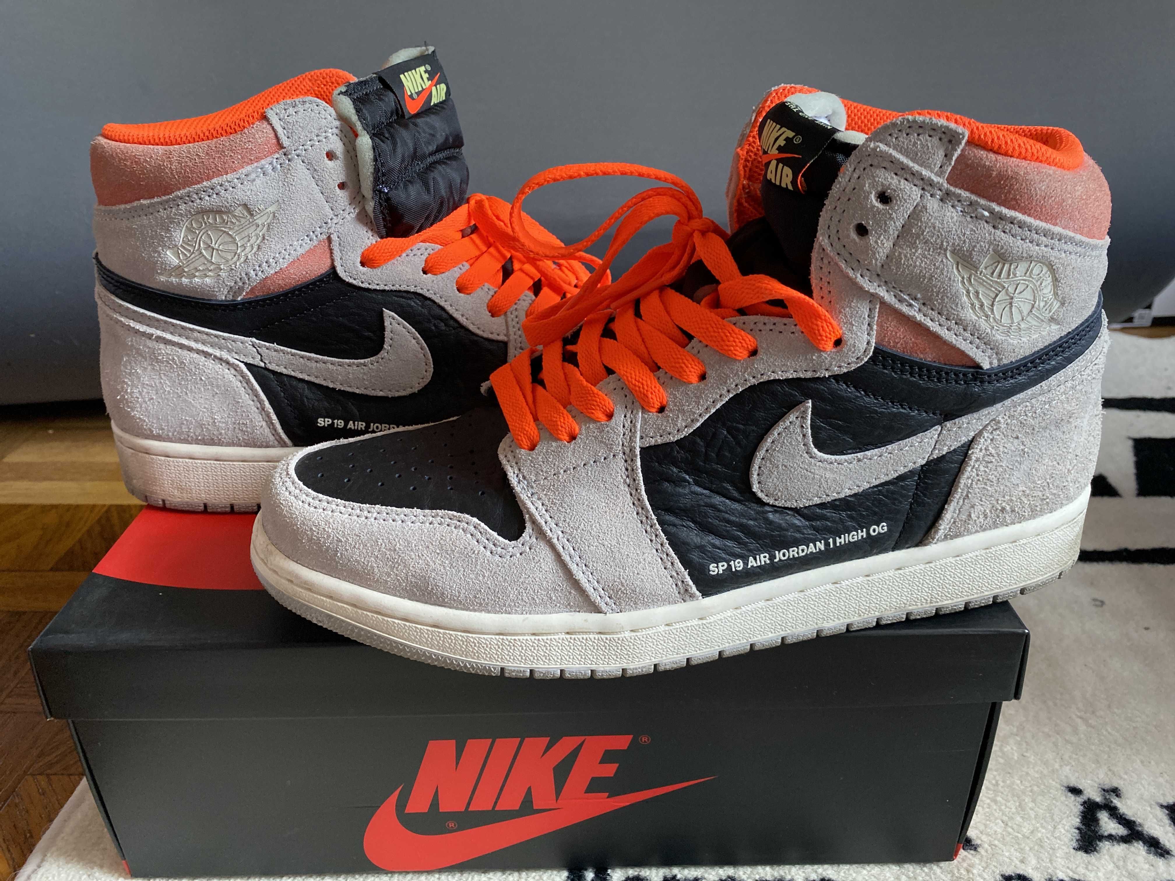 Nike Air Jordan 1 RETRO High OG "Hyper Crimson"